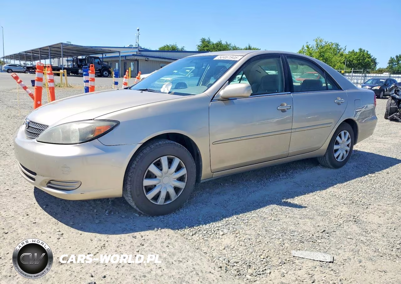 2004 Toyota Camry Le