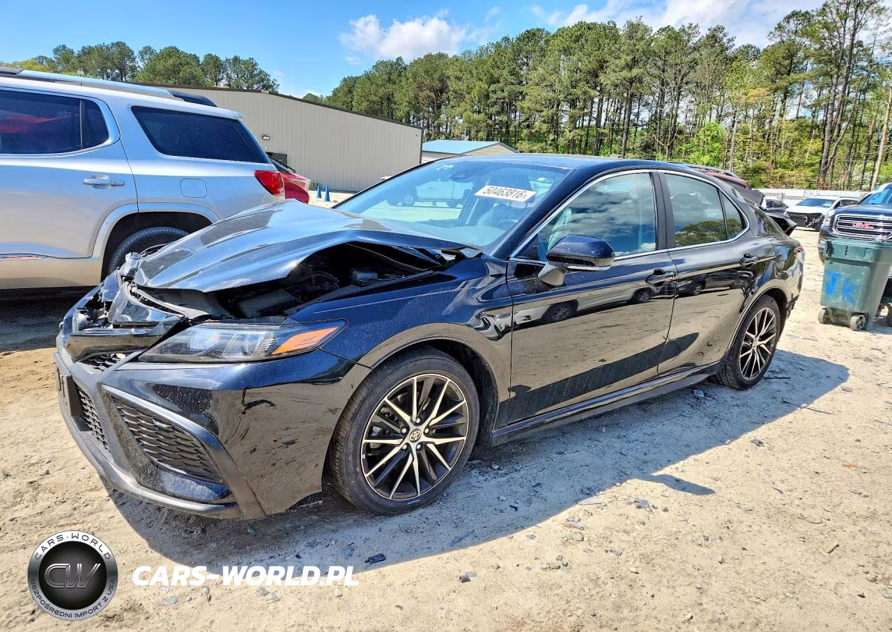 2022 Toyota Camry Hybrid Se – zdjęcie 1 z 12