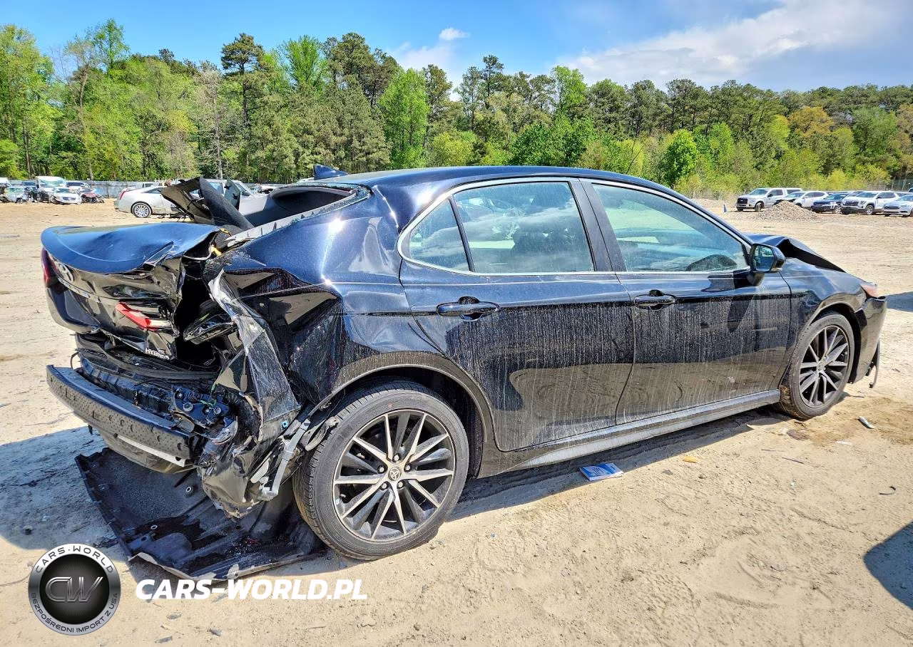 2022 Toyota Camry Hybrid Se VIN:4T1G31AKXNU590943 - 3