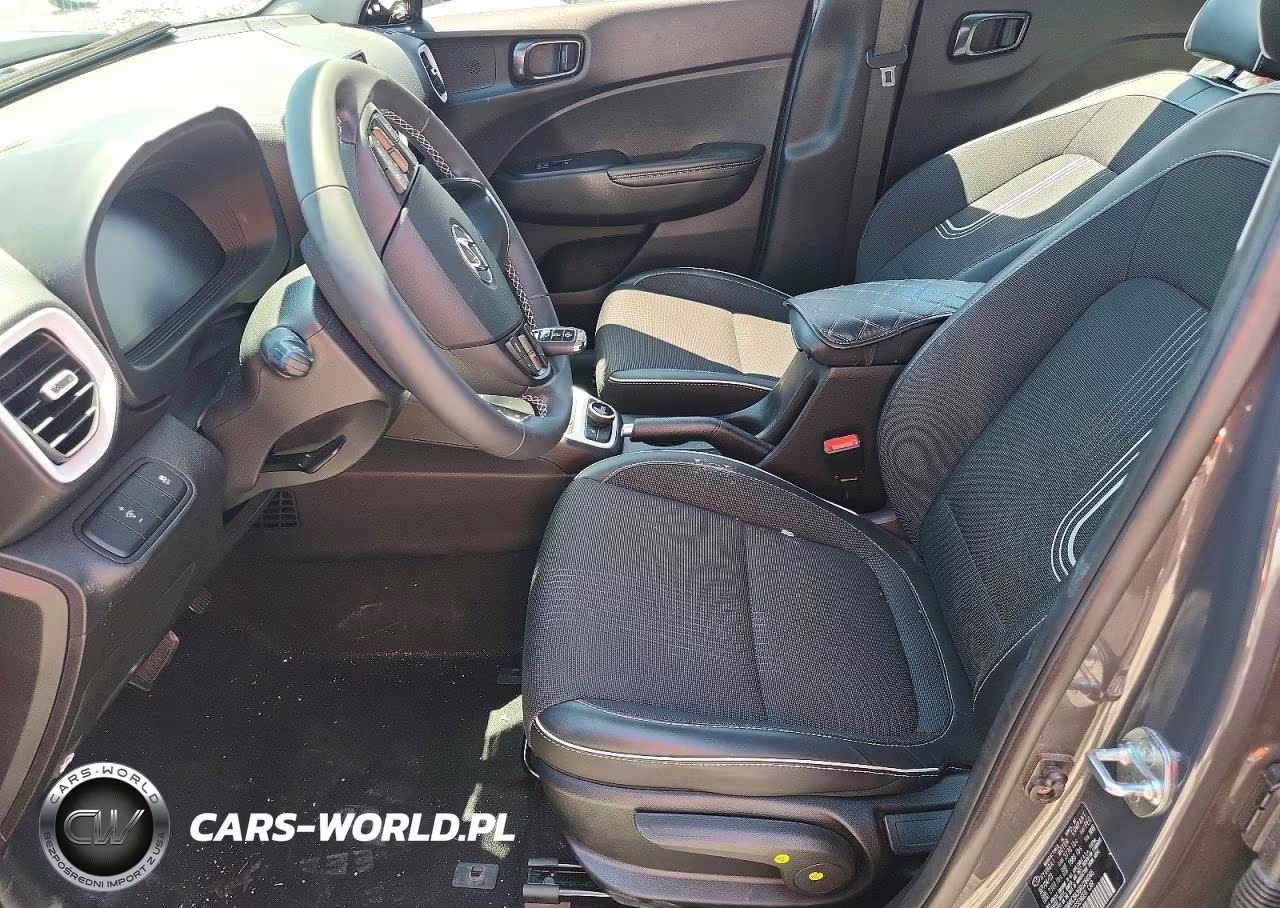 2024 Hyundai Venue Limited VIN:KMHRC8A36RU284046 - 7