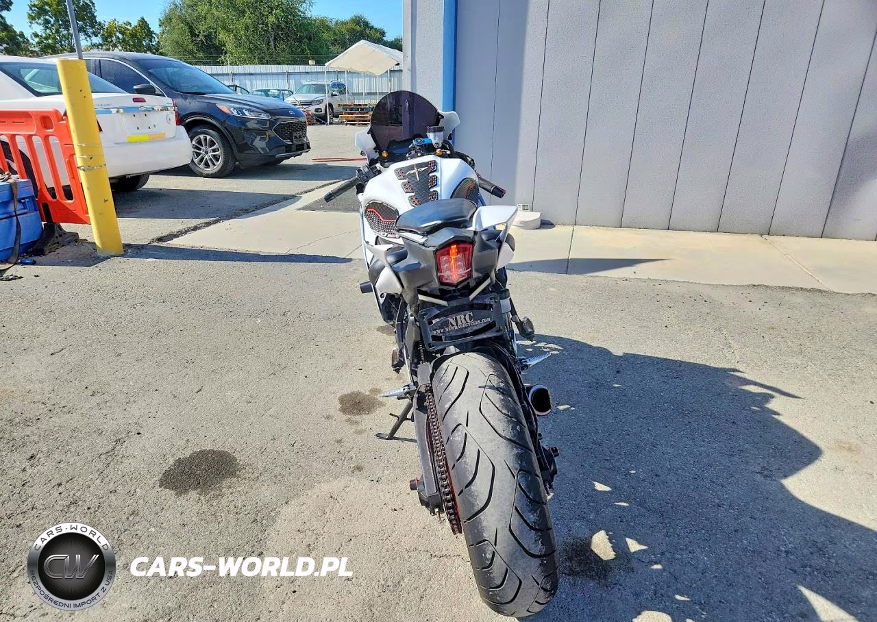 2023 Yamaha Yzfr7 VIN:JYARM38Y5PA002236 - 4