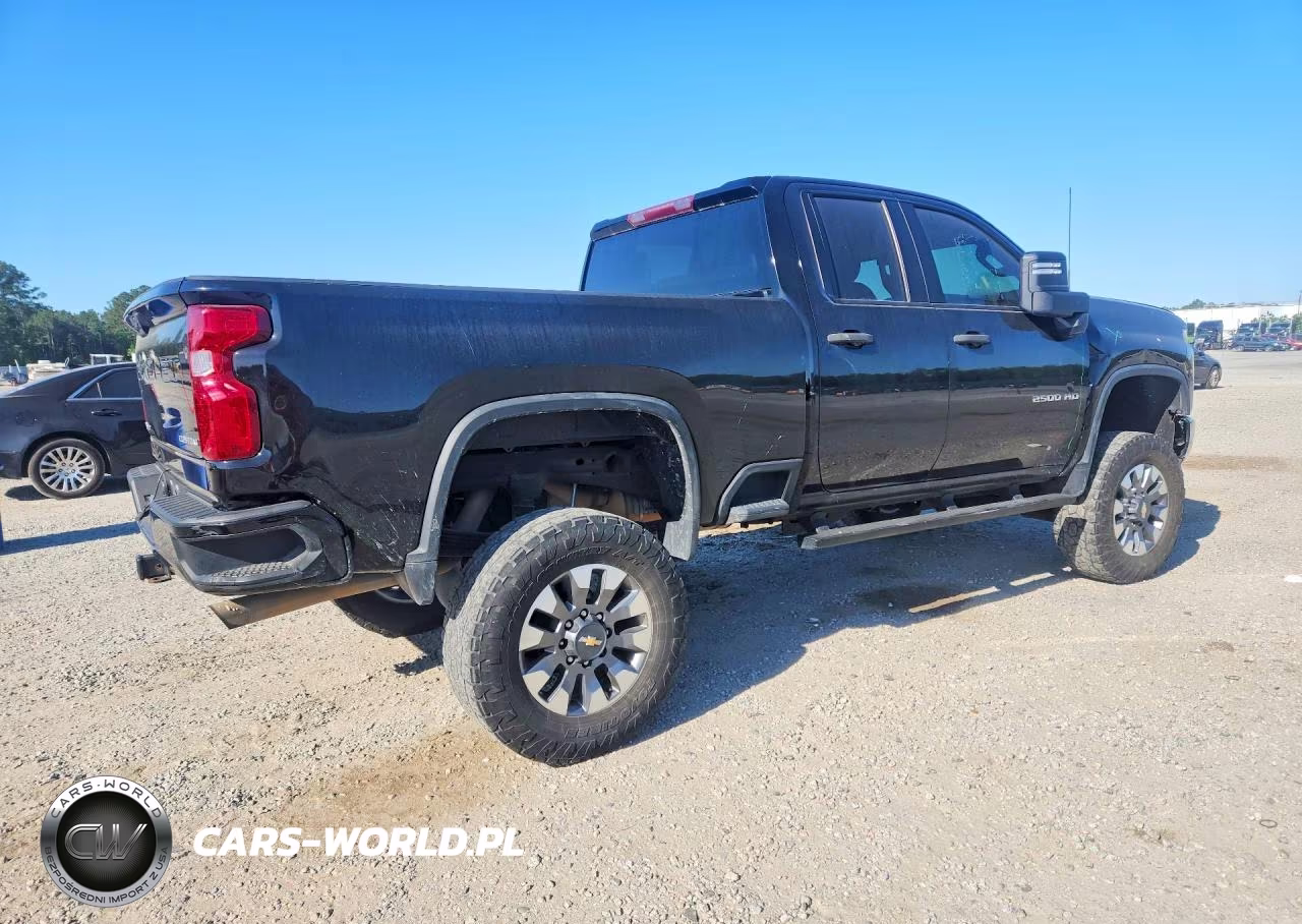 2022 Chevrolet Silverado K2500 Custom VIN:1GC5YME75NF296942 - 3