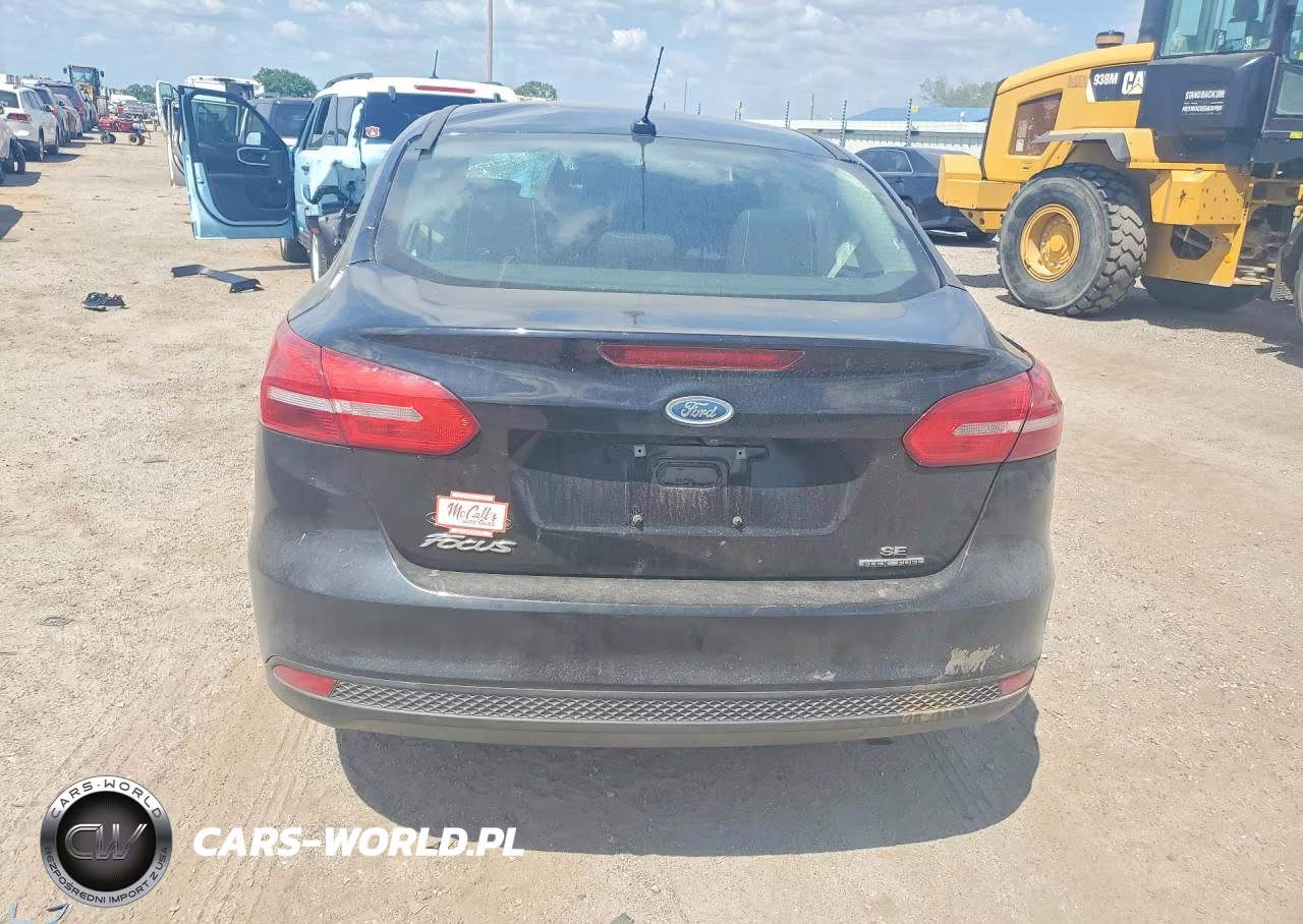 2016 Ford Focus Se VIN:1FADP3F2XGL280130 - 6