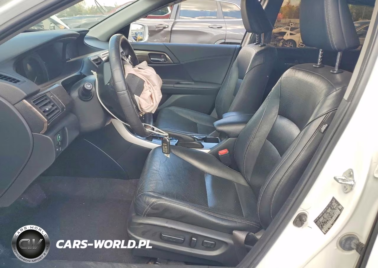 2017 Honda Accord Touring Hybrid VIN:JHMCR6F7XHC001787 - 7