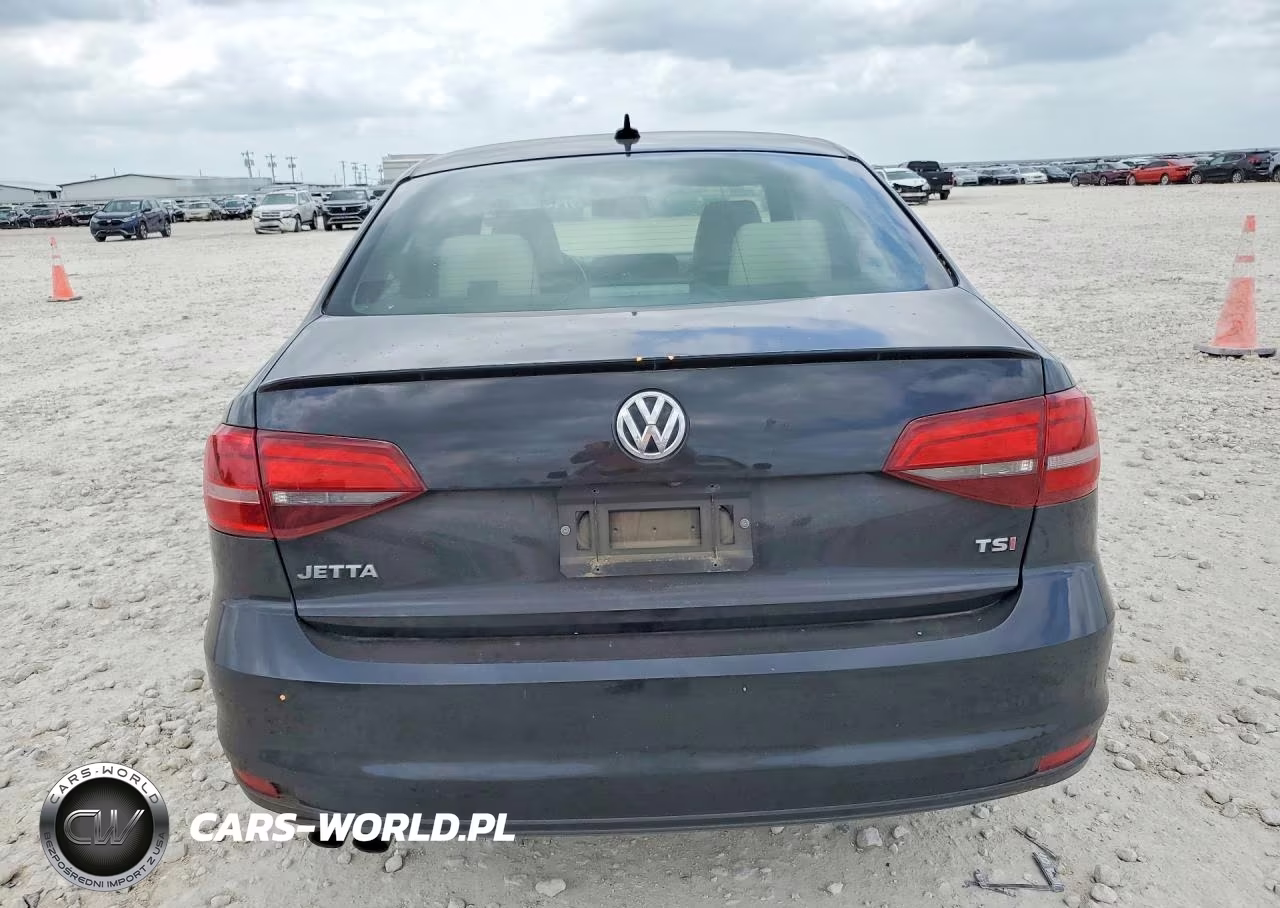 2016 Volkswagen Jetta Sport VIN:3VWD17AJ1GM301699 - 6