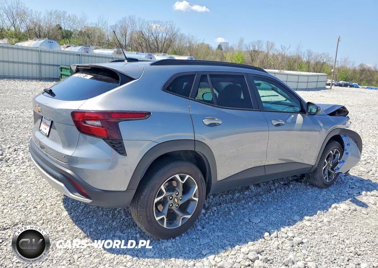 2025 Chevrolet Trax 1Lt VIN:KL77LHEPXSC232453 - 3