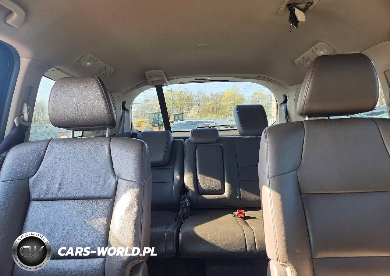2013 Honda Odyssey Touring VIN:5FNRL5H93DB079606 - 10