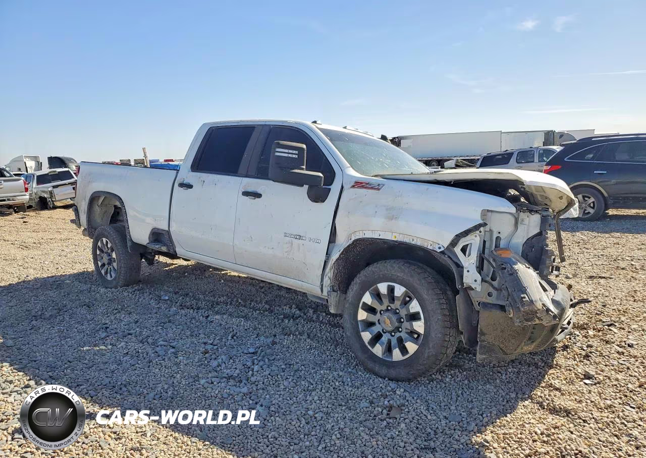2025 Chevrolet 2500 VIN:1GC4KMEY7SF170292 - 4