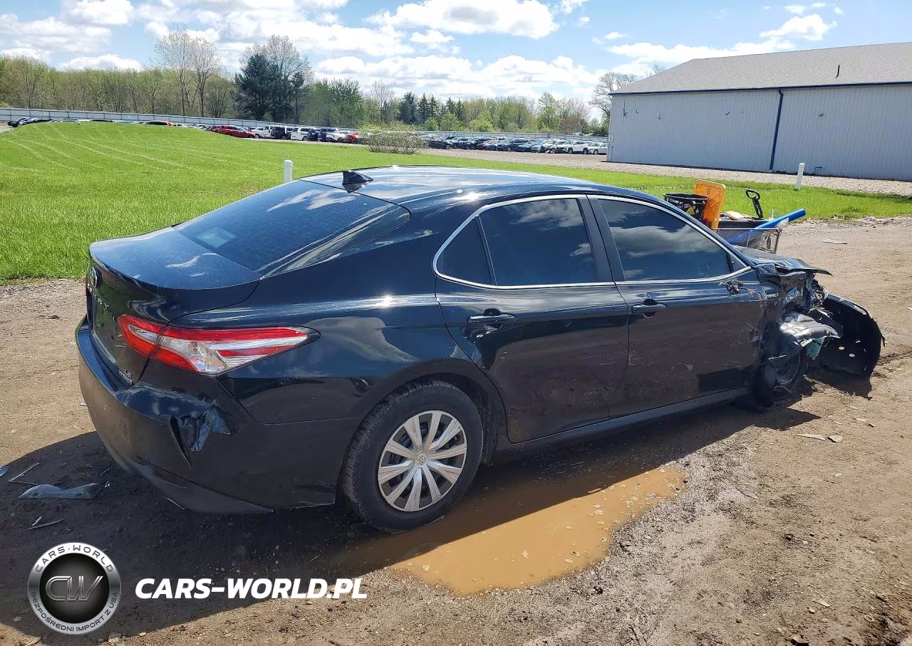 2019 Toyota Camry Le VIN:4T1B31HK9KU006866 - 3