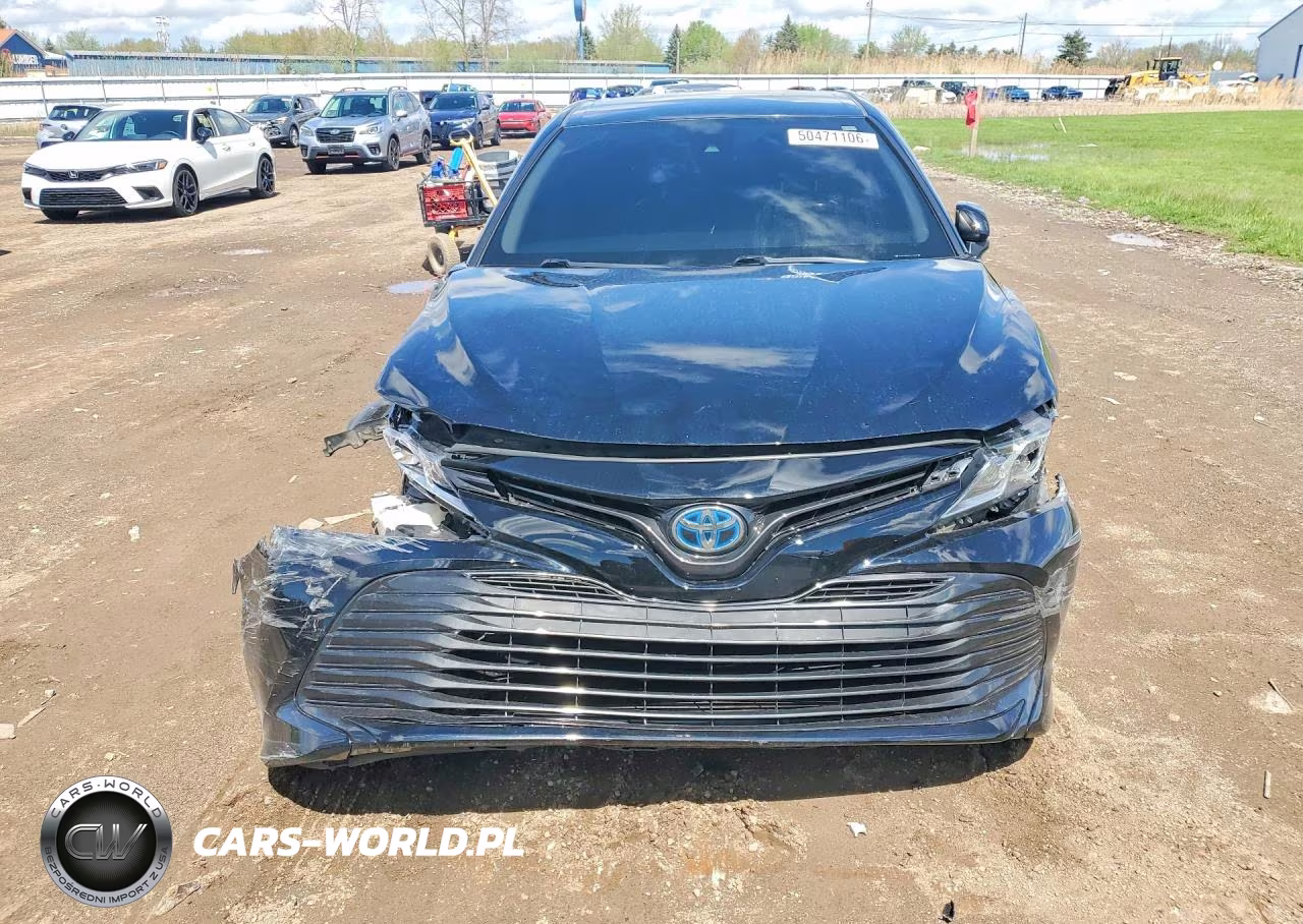 2019 Toyota Camry Le VIN:4T1B31HK9KU006866 - 5