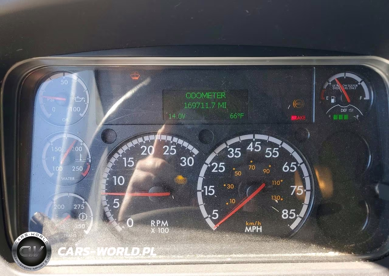 2017 Freightliner Business Class M2 Box Truck VIN:1FVACWDU4HHJB9761 - 8