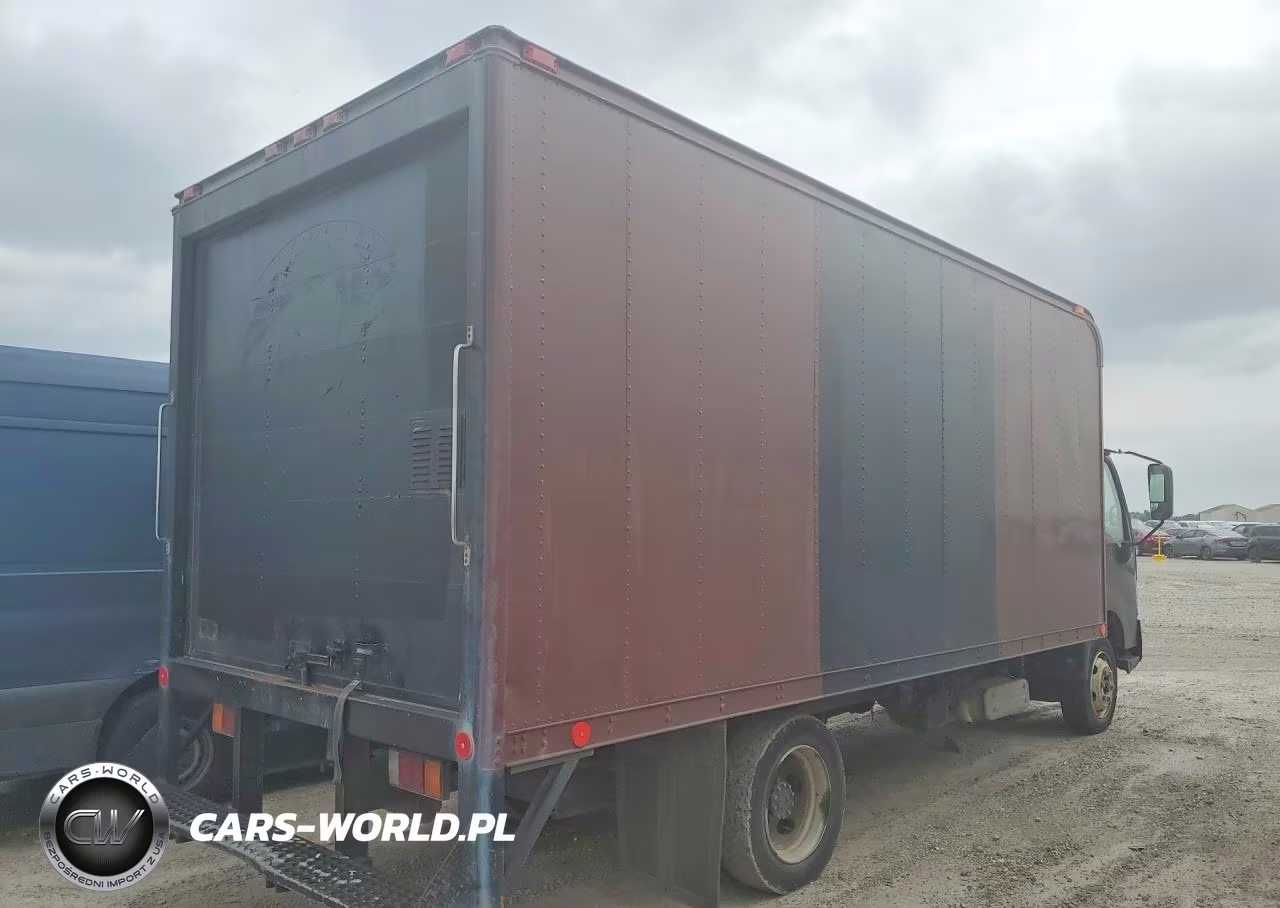 2018 Hino 195 Box Truck VIN:JHHSDM2H0JK006472 - 3