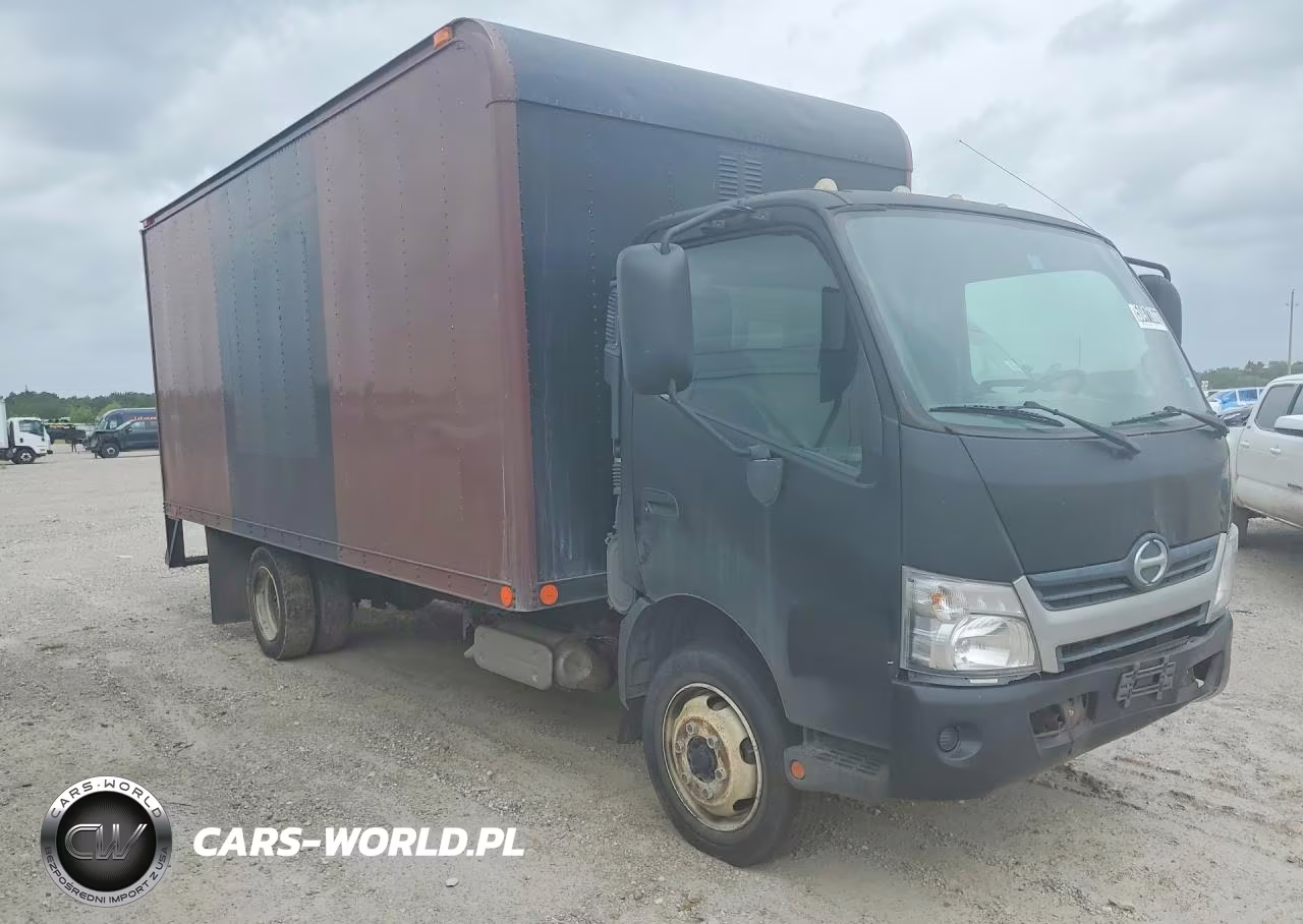 2018 Hino 195 Box Truck VIN:JHHSDM2H0JK006472 - 4
