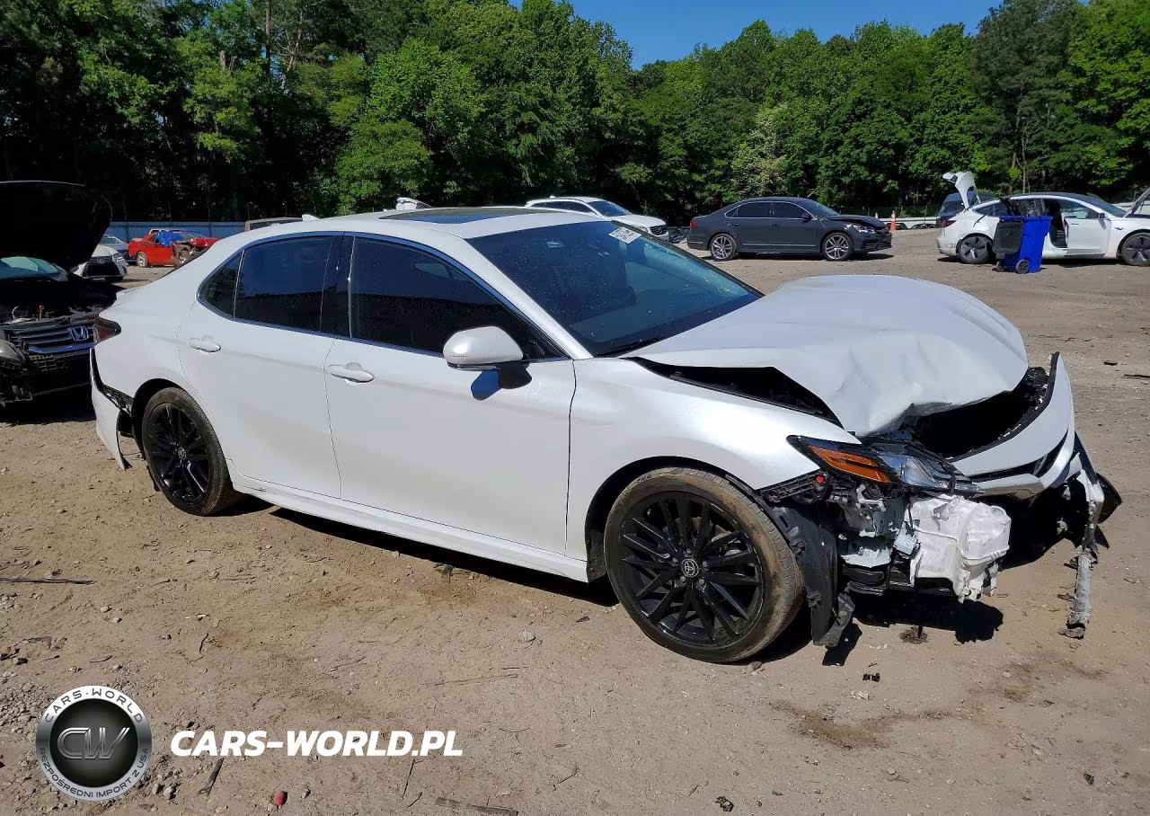 2023 Toyota Camry Xse VIN:4T1K31AK0PU614356 - 4