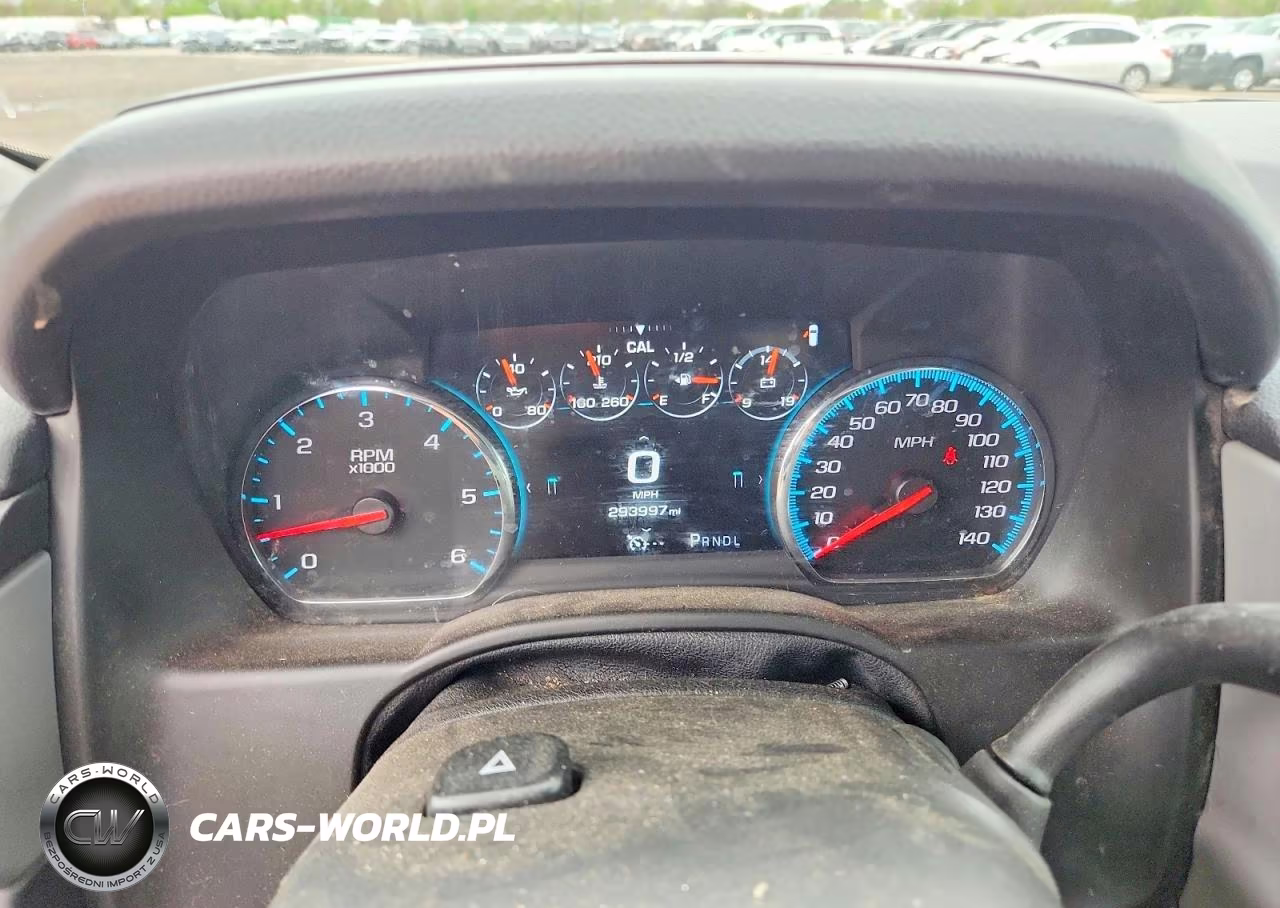 2017 Chevrolet Suburban K1500 Lt VIN:1GNSKHKC1HR323903 - 9
