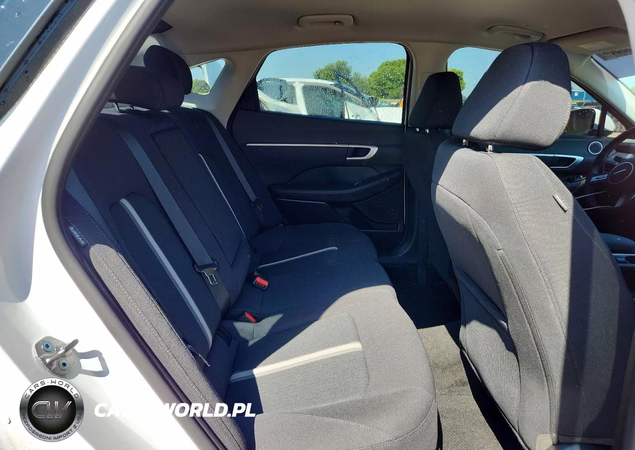 2026 Hyundai Sonata Sel Sport VIN:KMHL64JA6TA533295 - 10