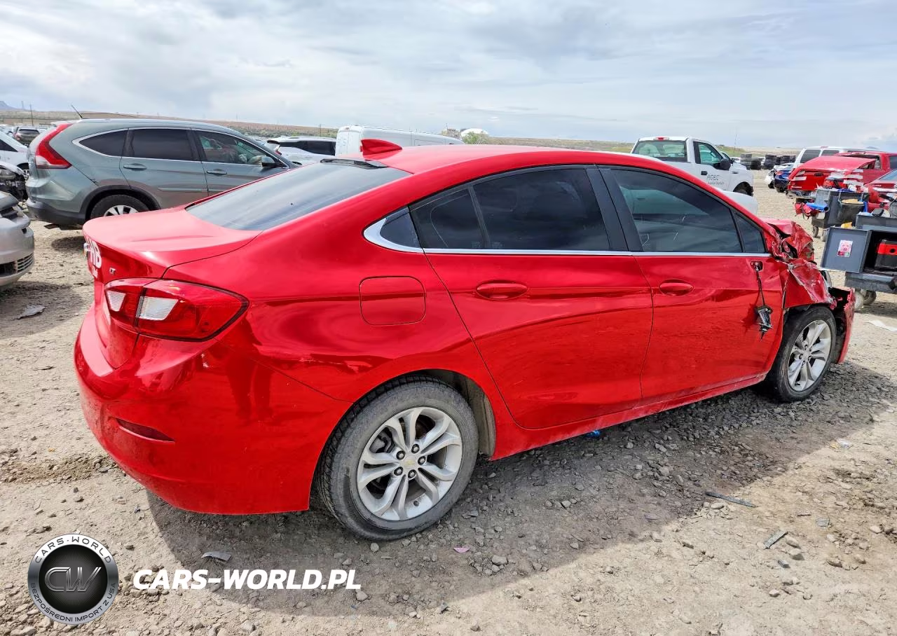 2019 Chevrolet Cruze Lt VIN:1G1BE5SM5K7111900 - 3
