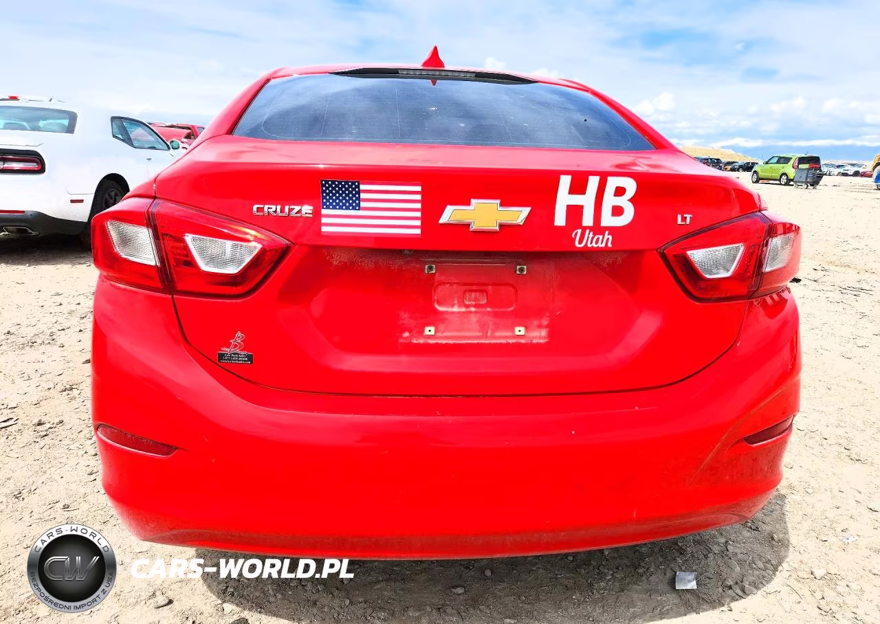 2019 Chevrolet Cruze Lt VIN:1G1BE5SM5K7111900 - 6