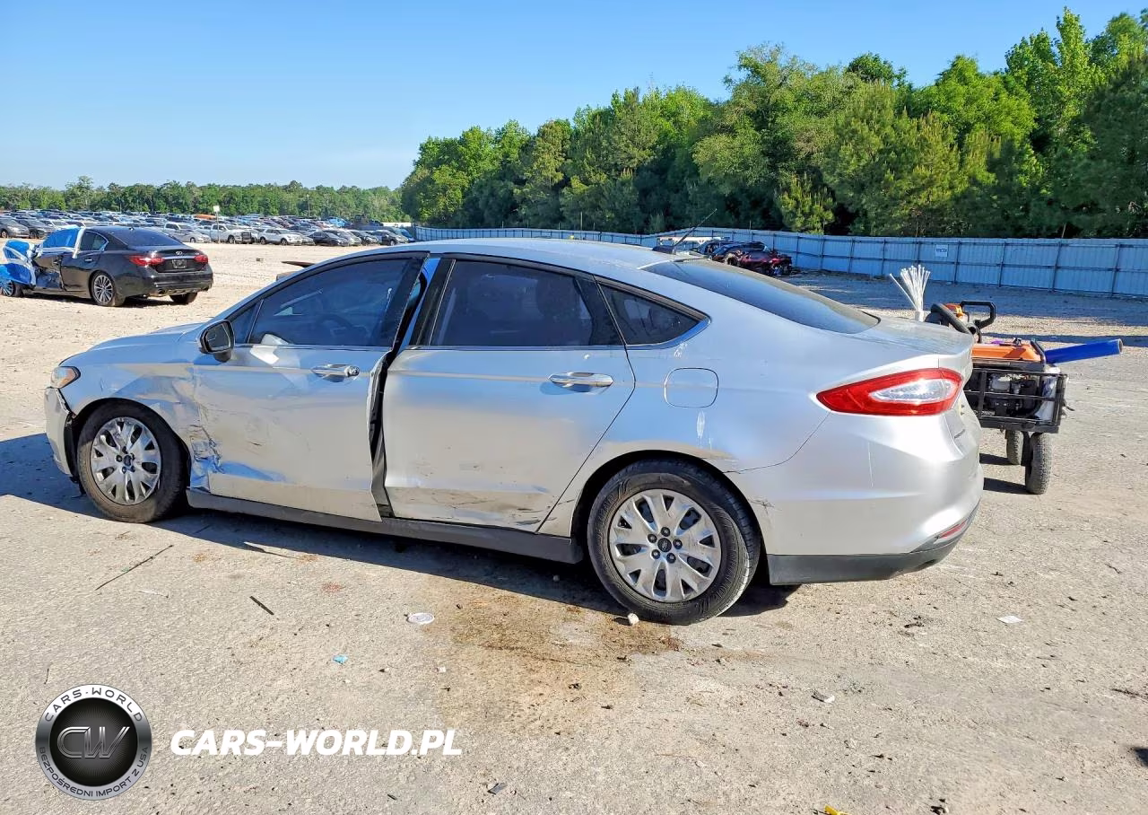 2013 Ford Fusion S VIN:3FA6P0G71DR268947 - 2