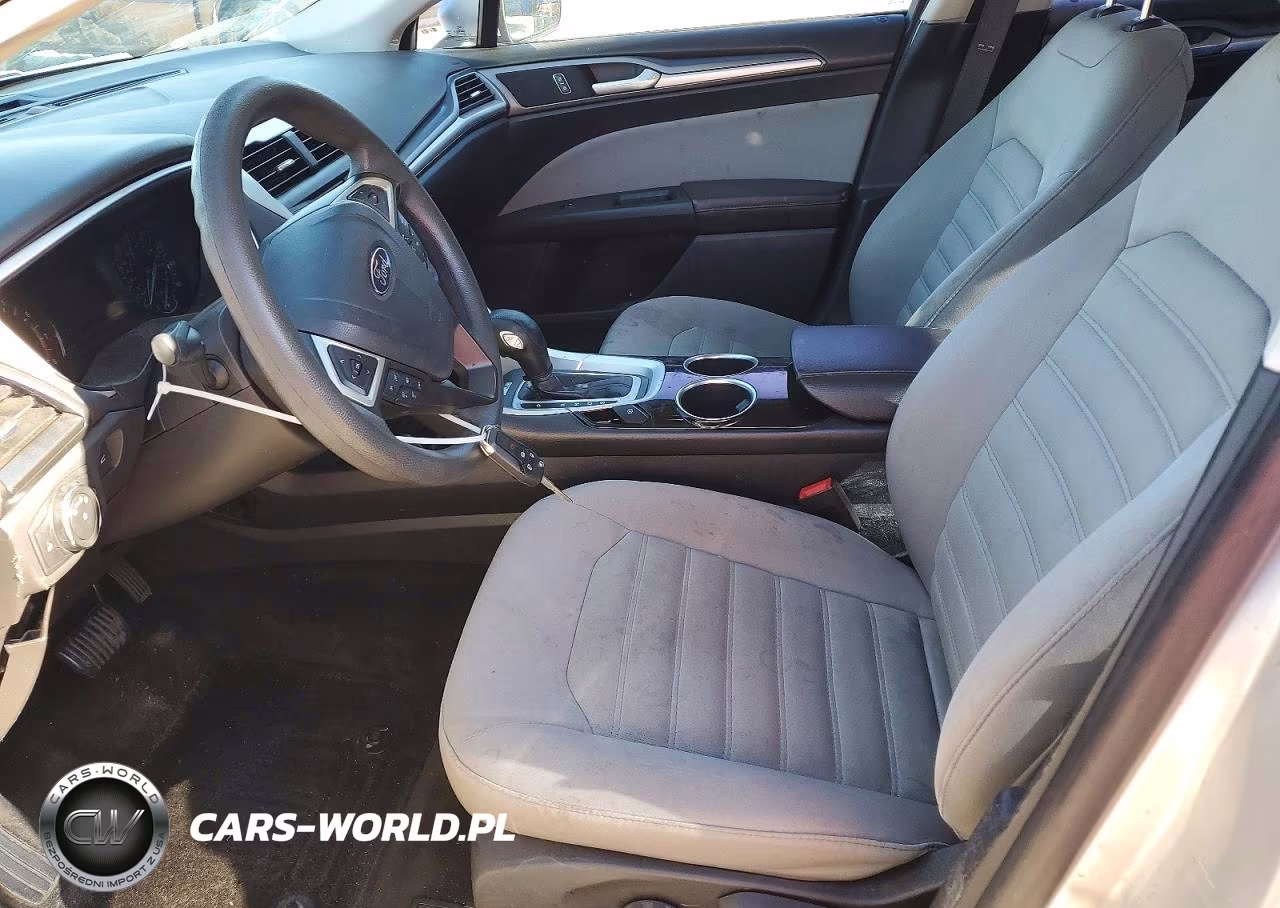 2013 Ford Fusion S VIN:3FA6P0G71DR268947 - 7