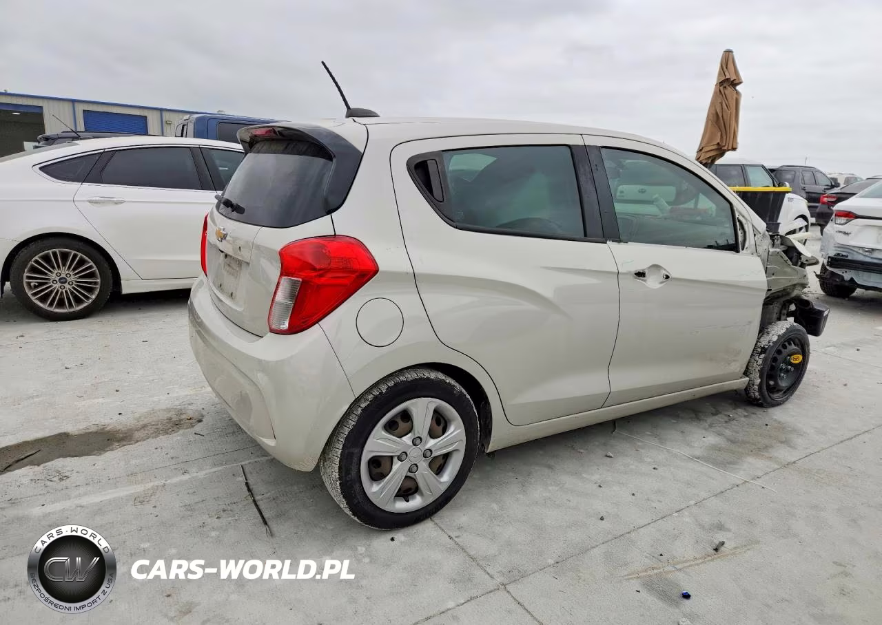 2020 Chevrolet Spark Ls VIN:KL8CB6SA6LC423709 - 3