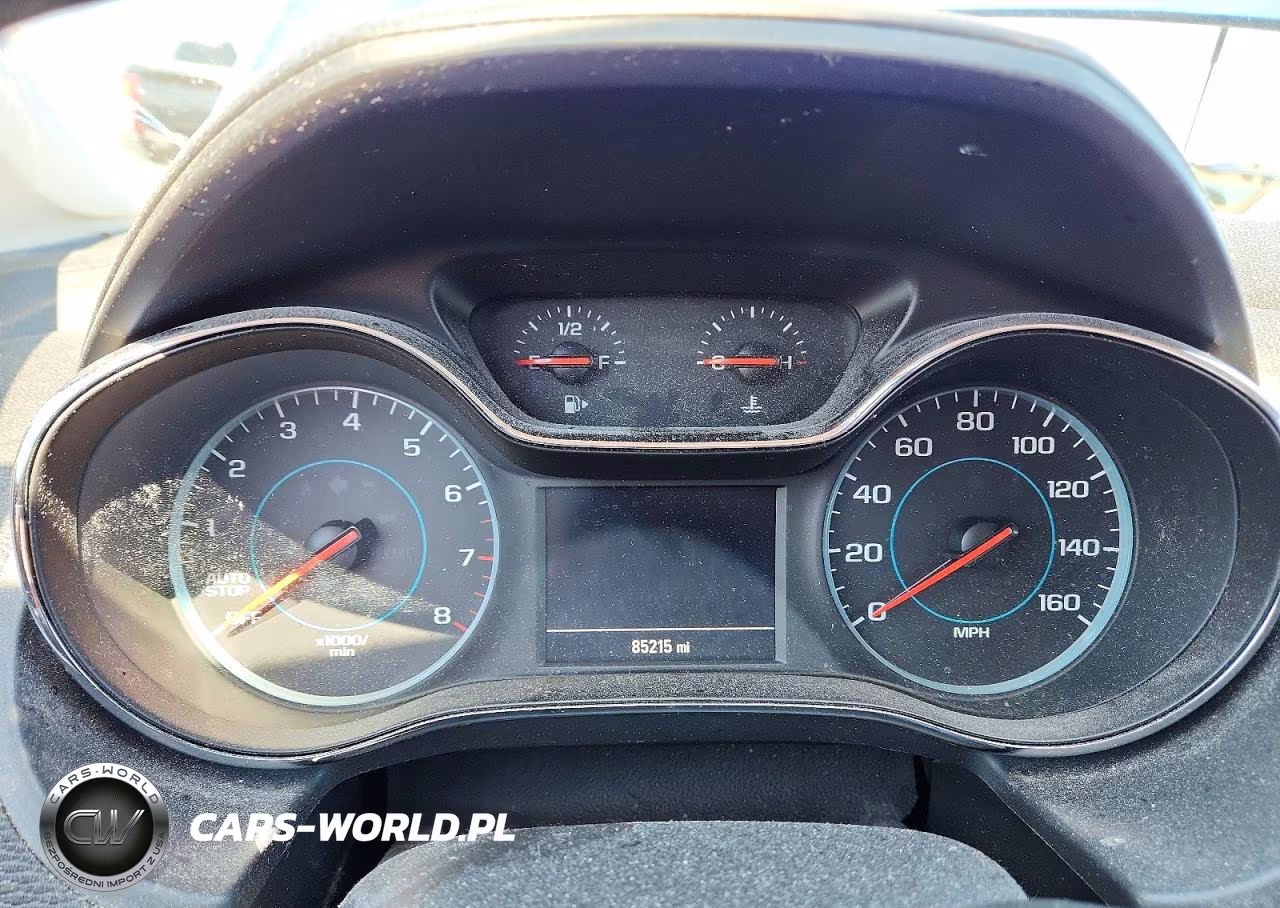 2018 Chevrolet Cruze Lt VIN:1G1BE5SM8J7133629 - 9