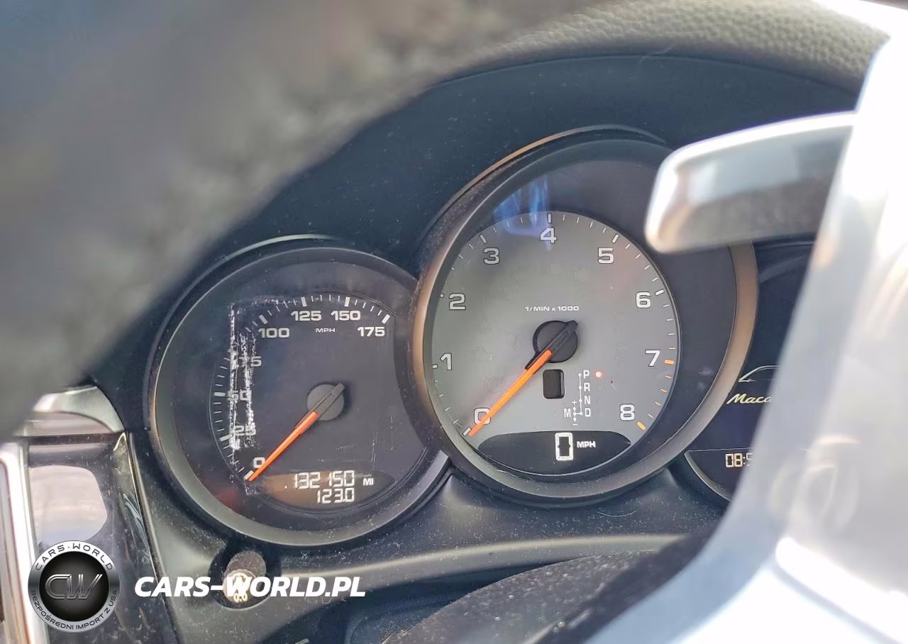 2018 Porsche Macan S VIN:WP1AB2A54JLB40457 - 9