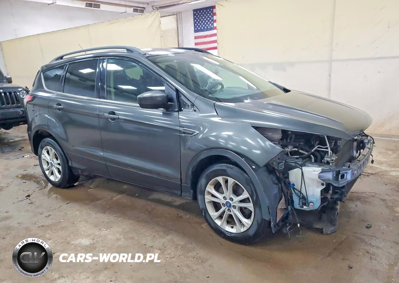 2018 Ford Escape Se VIN:1FMCU9GD5JUD43133 - 4