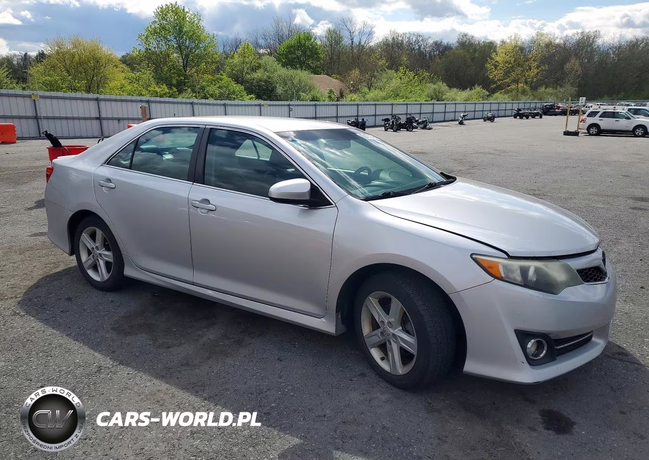2014 Toyota Camry Se VIN:4T1BF1FK1EU347337 - 4