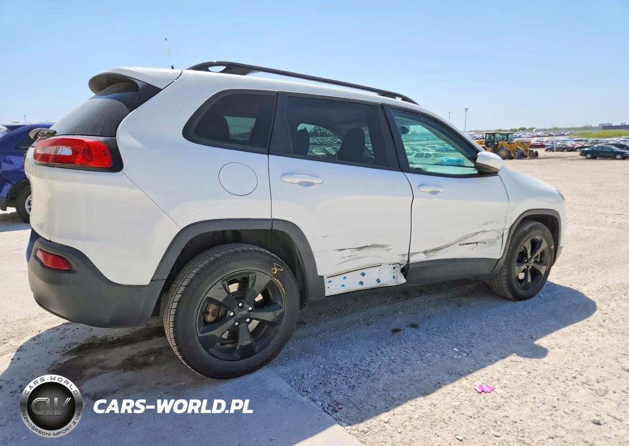2016 Jeep Cherokee Latitude VIN:1C4PJMCB9GW117406 - 3