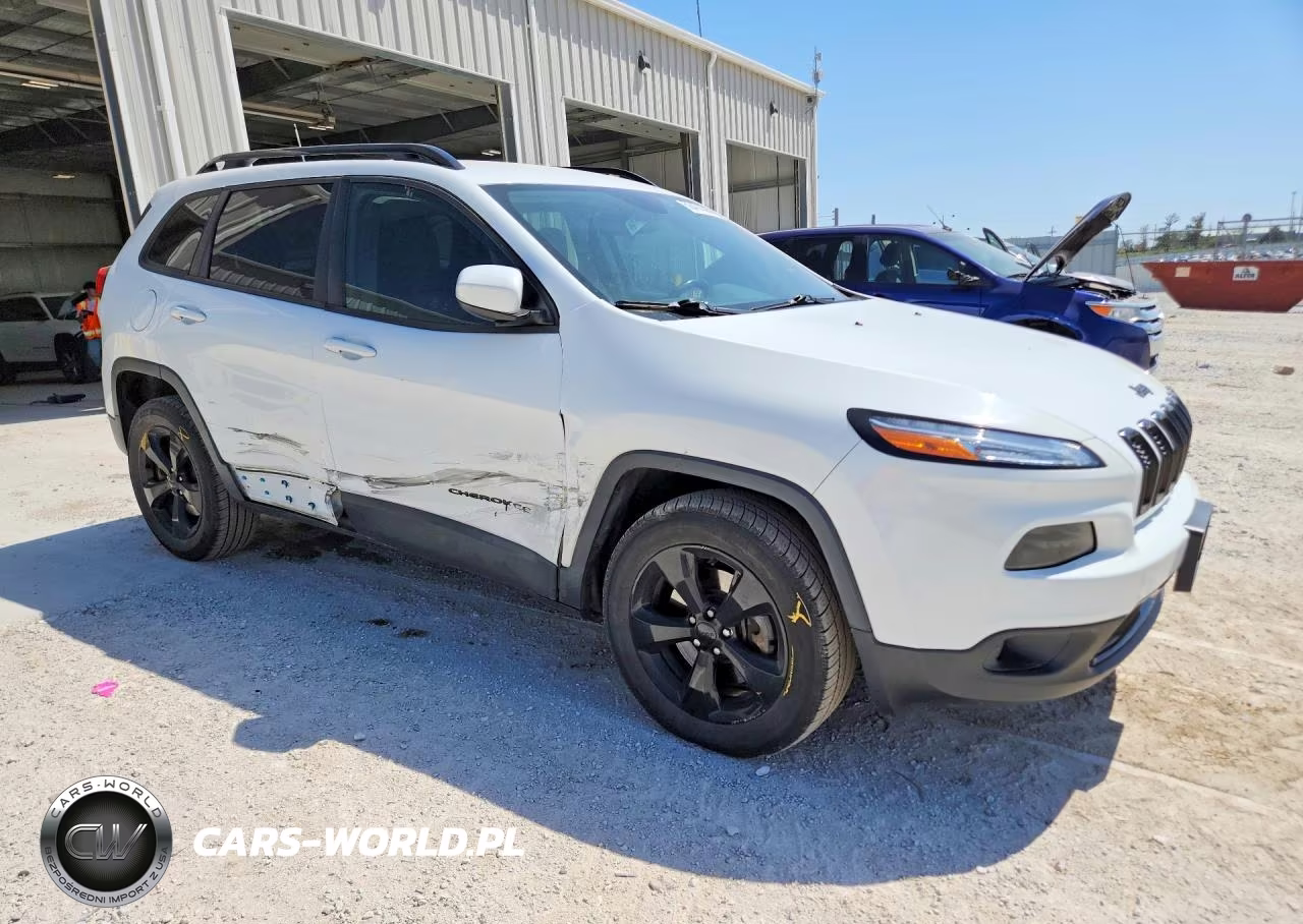 2016 Jeep Cherokee Latitude VIN:1C4PJMCB9GW117406 - 4