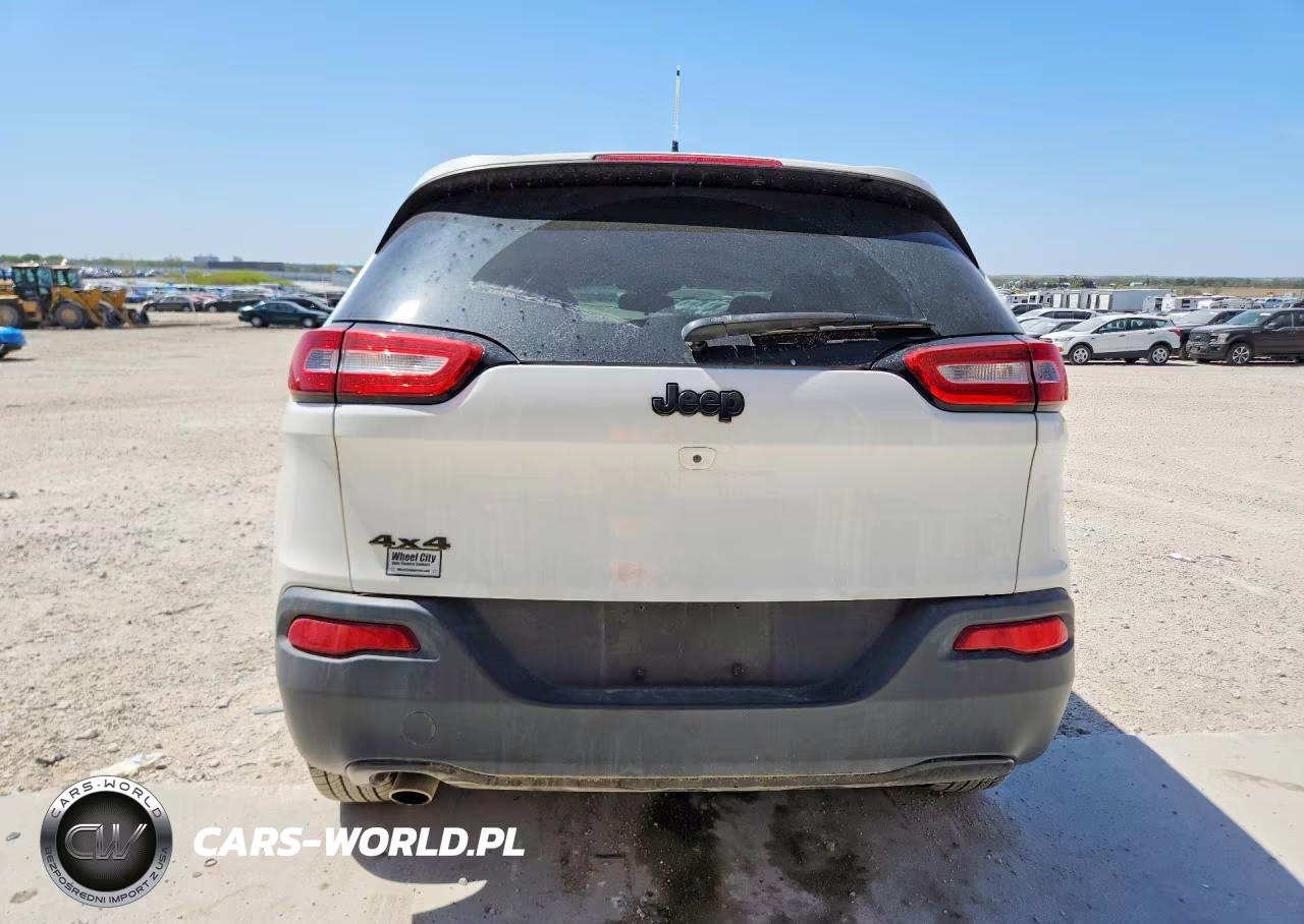 2016 Jeep Cherokee Latitude VIN:1C4PJMCB9GW117406 - 6
