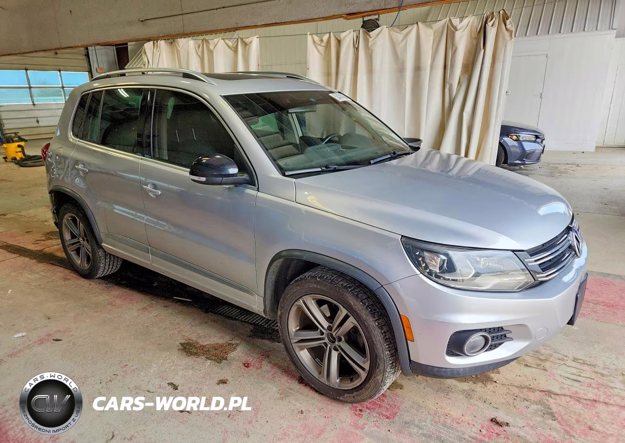 2017 Volkswagen Tiguan Sport VIN:WVGTV7AX7HK019420 - 4