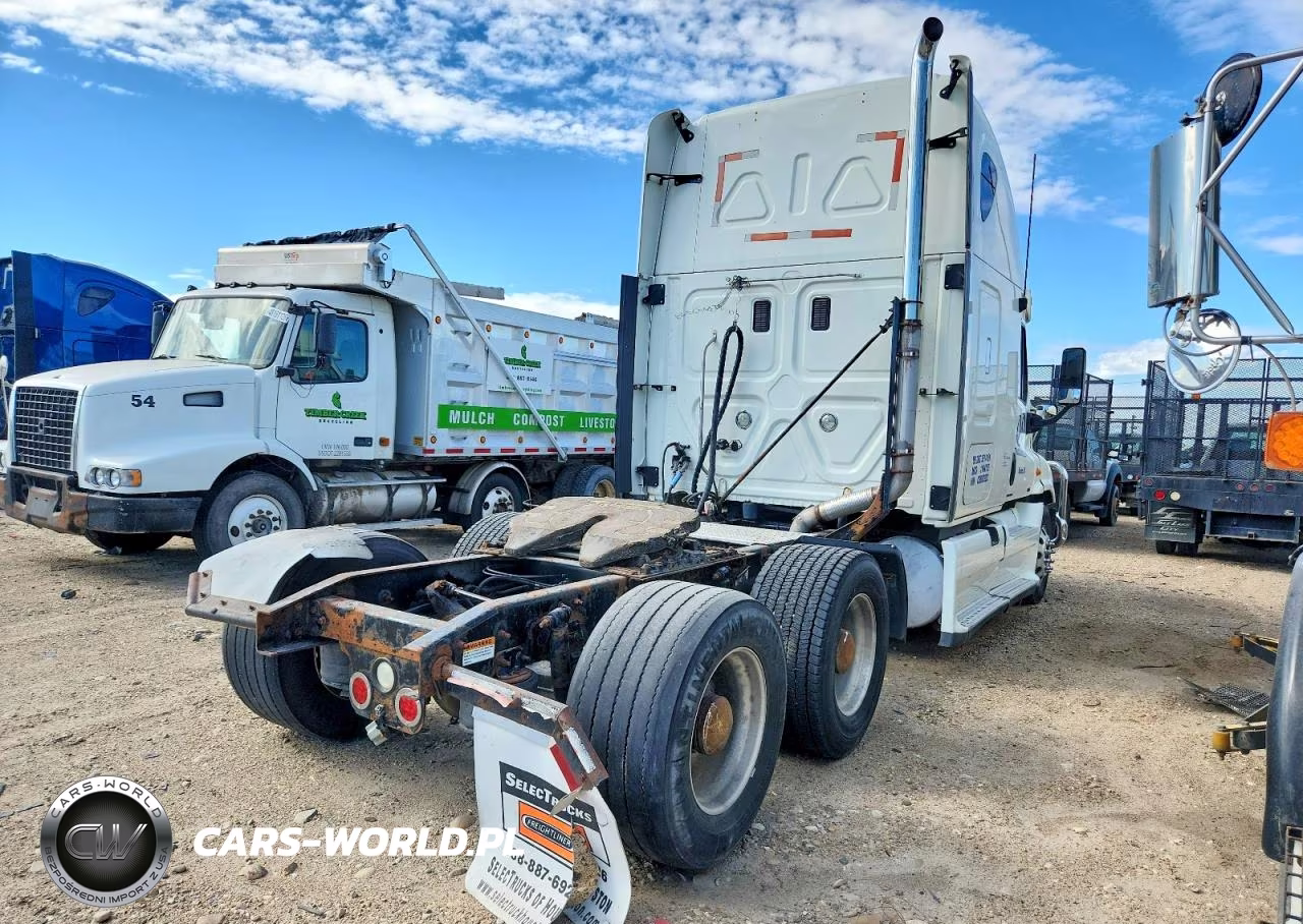 2012 Freightliner Cascadia Semi Truck VIN:1FUJGLDR7CSBH3282 - 4