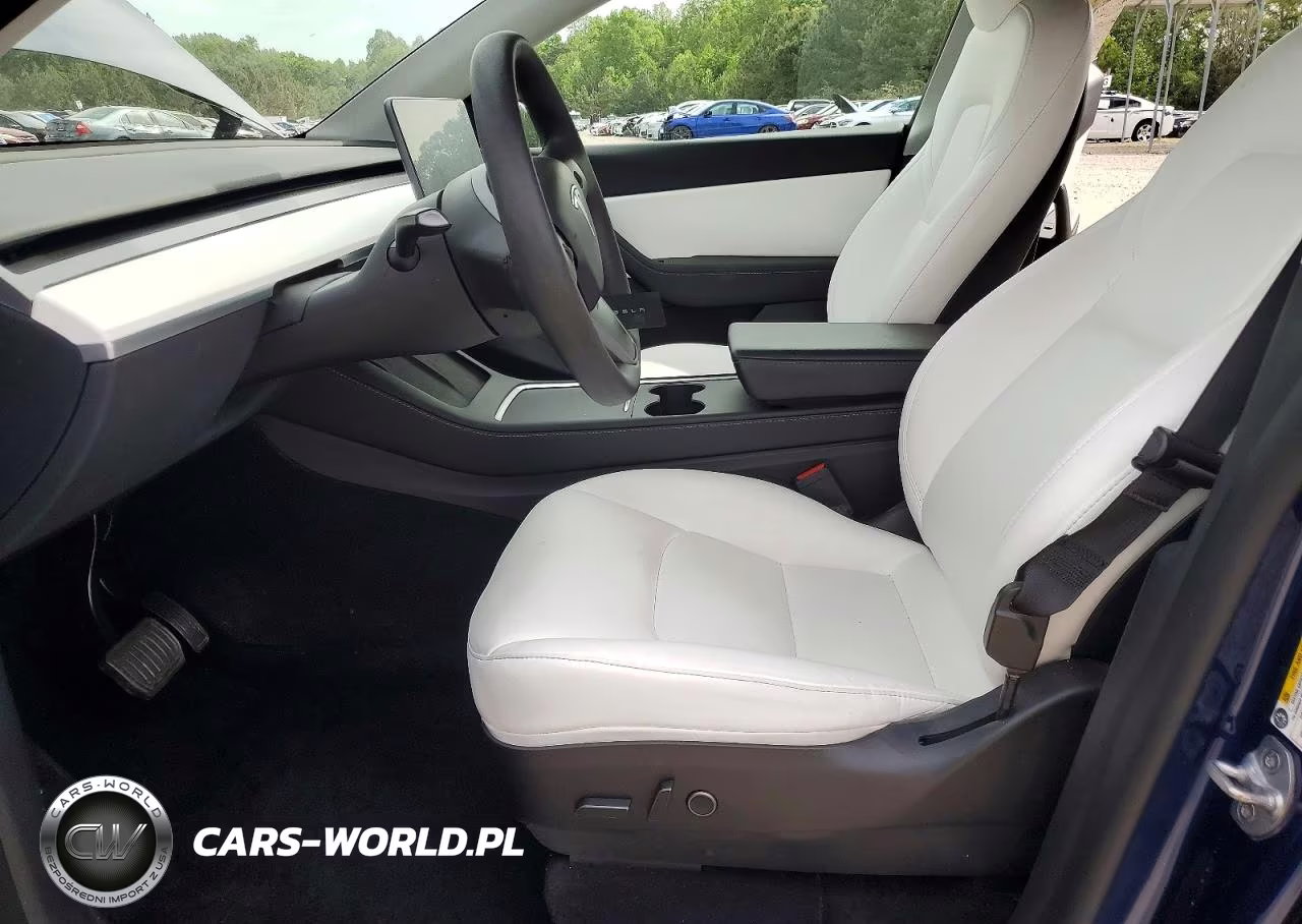 2022 Tesla Model Y VIN:7SAYGDEE0NF517319 - 7