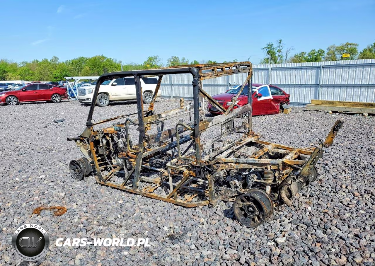 2023 Polaris Ranger Utility Vehicle VIN:4XAT6E991P8039550 - 3