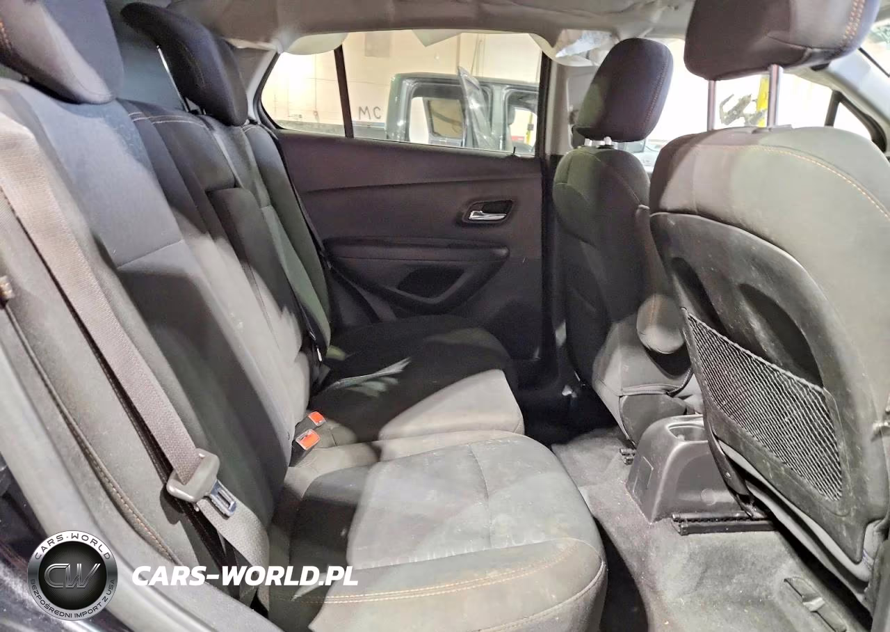 2020 Chevrolet Trax Ls VIN:3GNCJKSB3LL111578 - 11