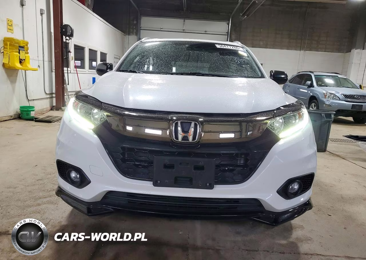 2021 Honda Hr-V Sport VIN:3CZRU6H18MM725614 - 5