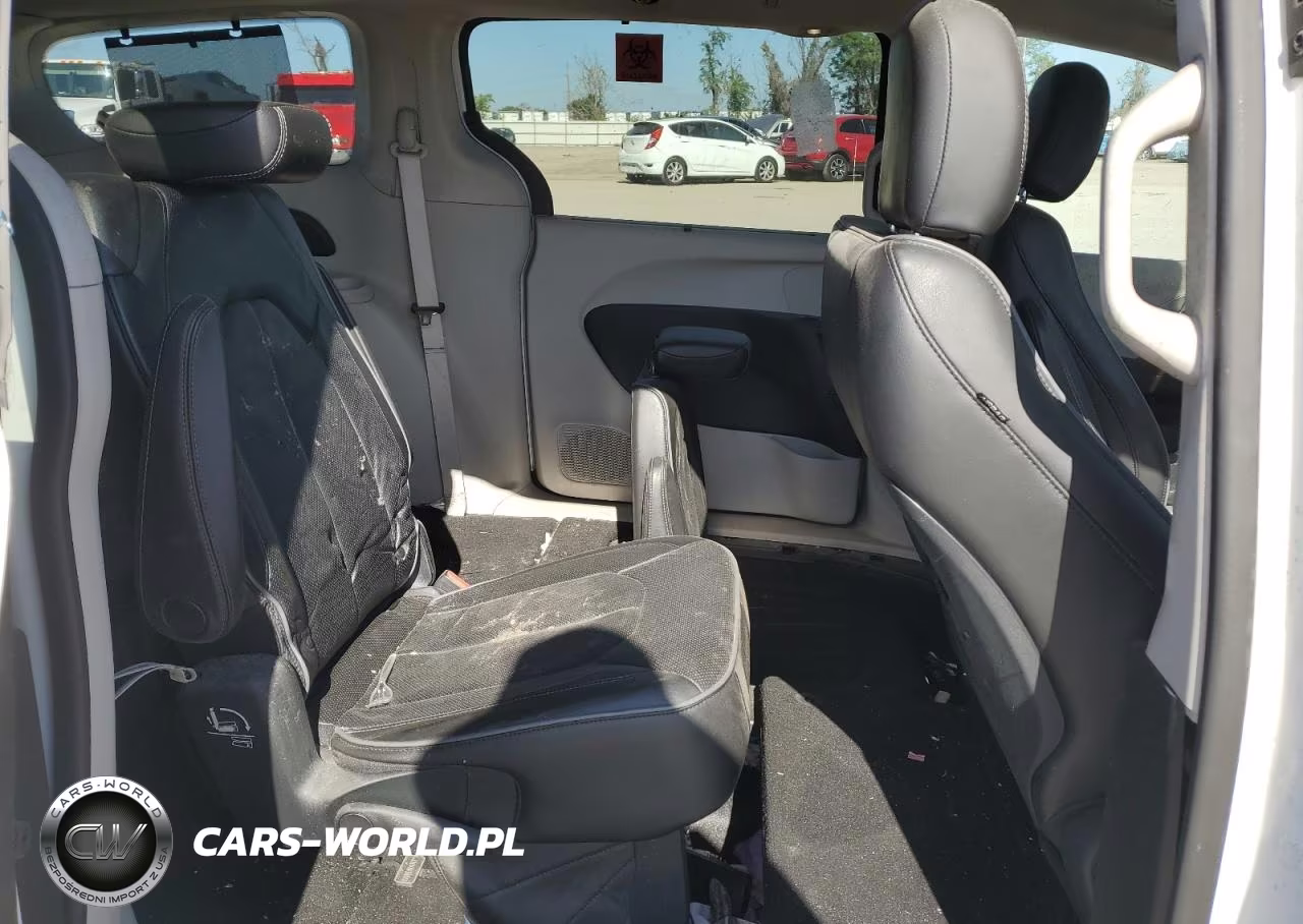 2018 Chrysler Pacifica Limited VIN:2C4RC1GG2JR269163 - 11