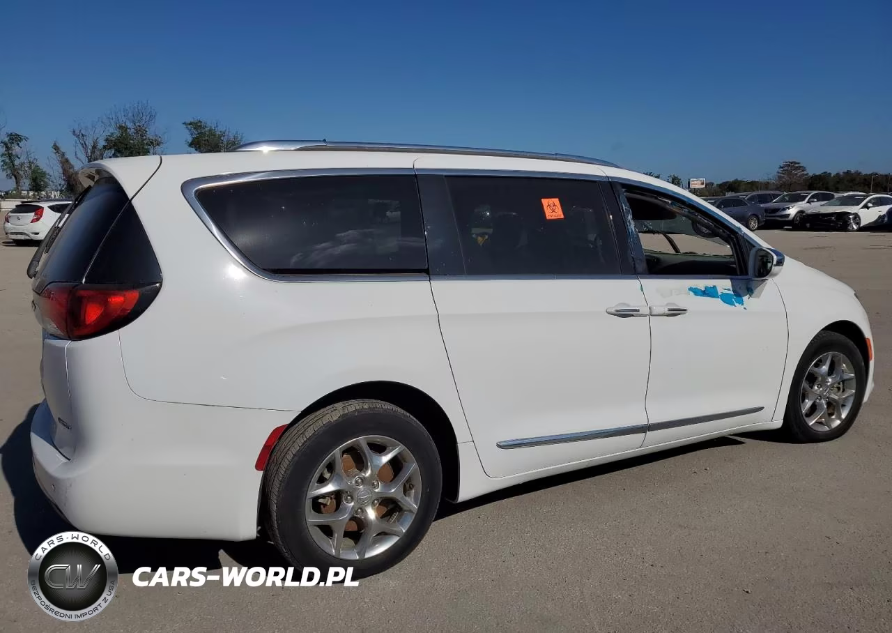 2018 Chrysler Pacifica Limited VIN:2C4RC1GG2JR269163 - 3