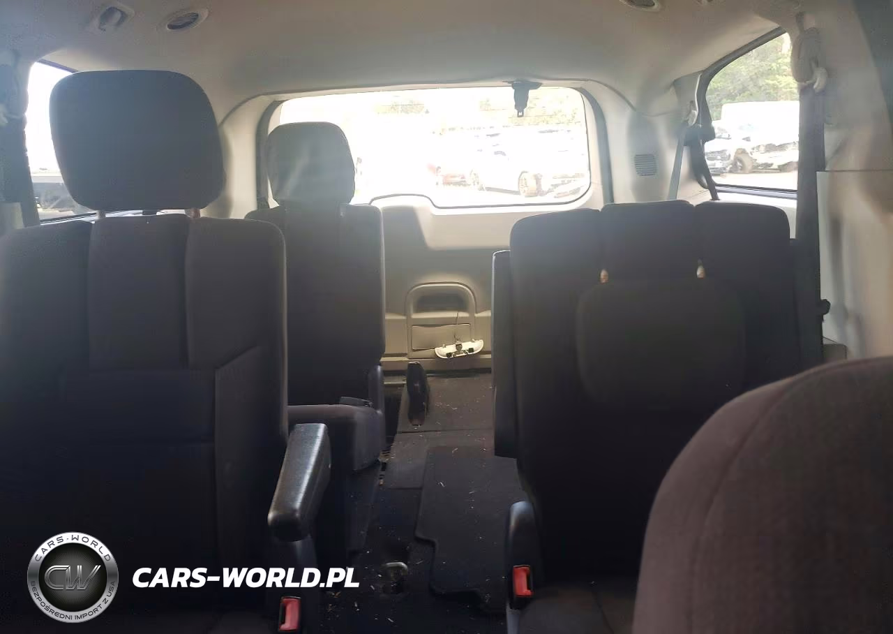 2011 Dodge Grand Caravan Express VIN:2D4RN4DG3BR632767 - 10