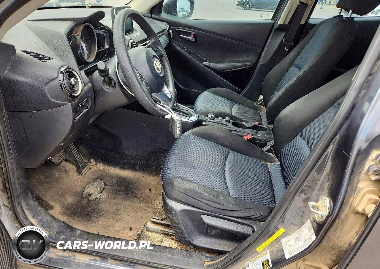 2018 Toyota Yaris Ia Base VIN:3MYDLBYV9JY311617 - 7