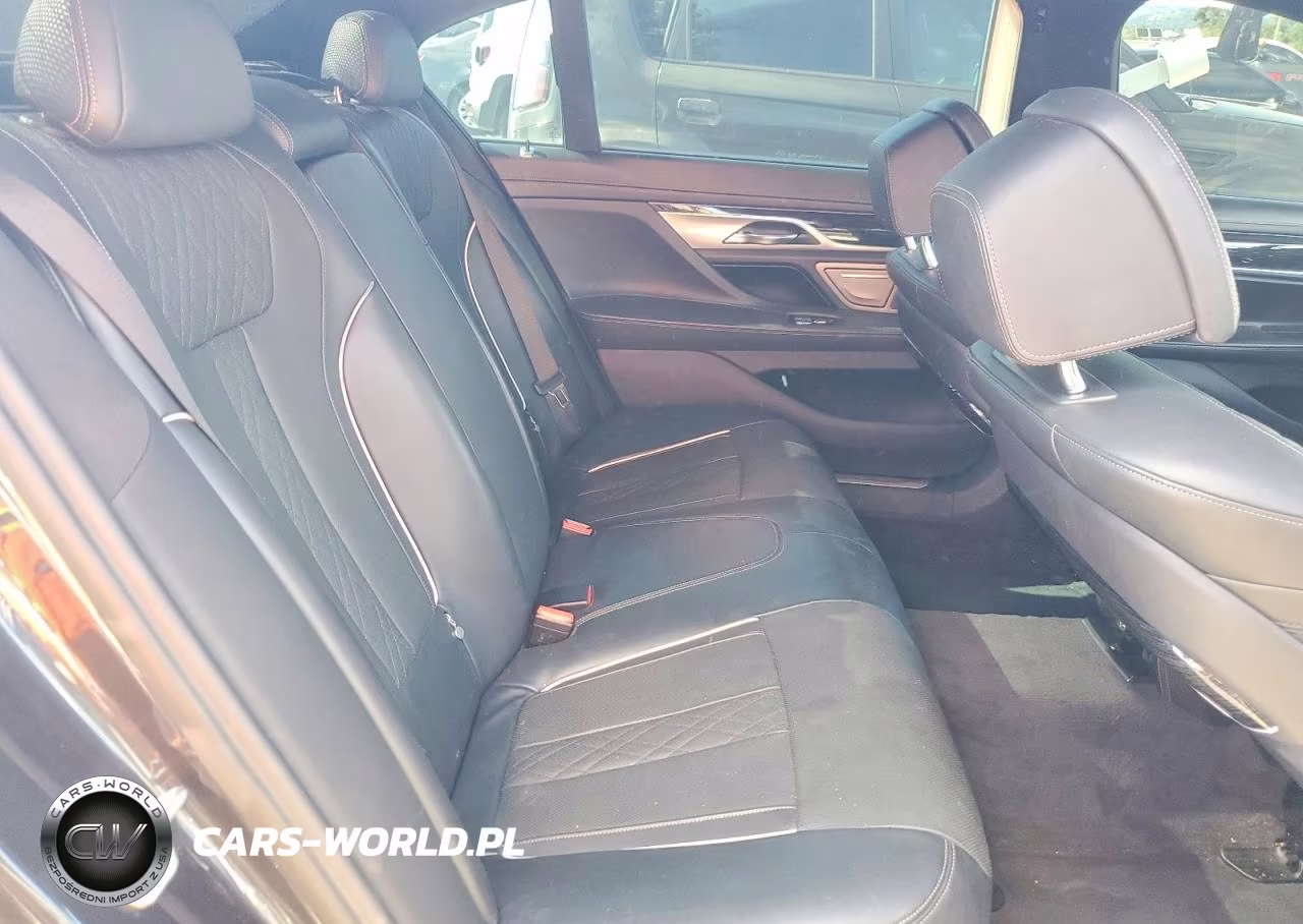 2017 BMW 740 Xe VIN:WBA7J2C39HG497708 - 10