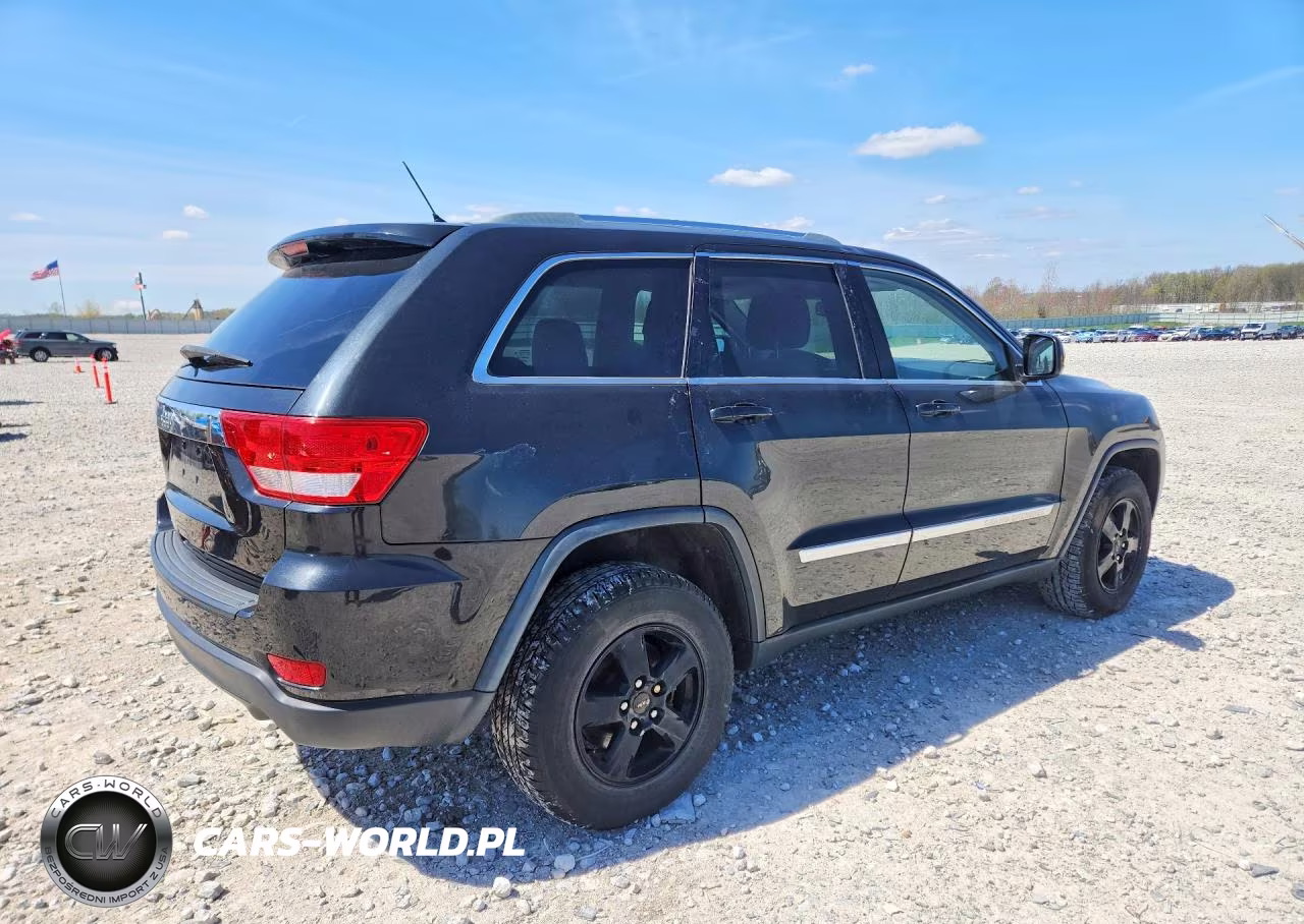 2012 Jeep Grand Cherokee Laredo VIN:1C4RJFAG4CC281497 - 3