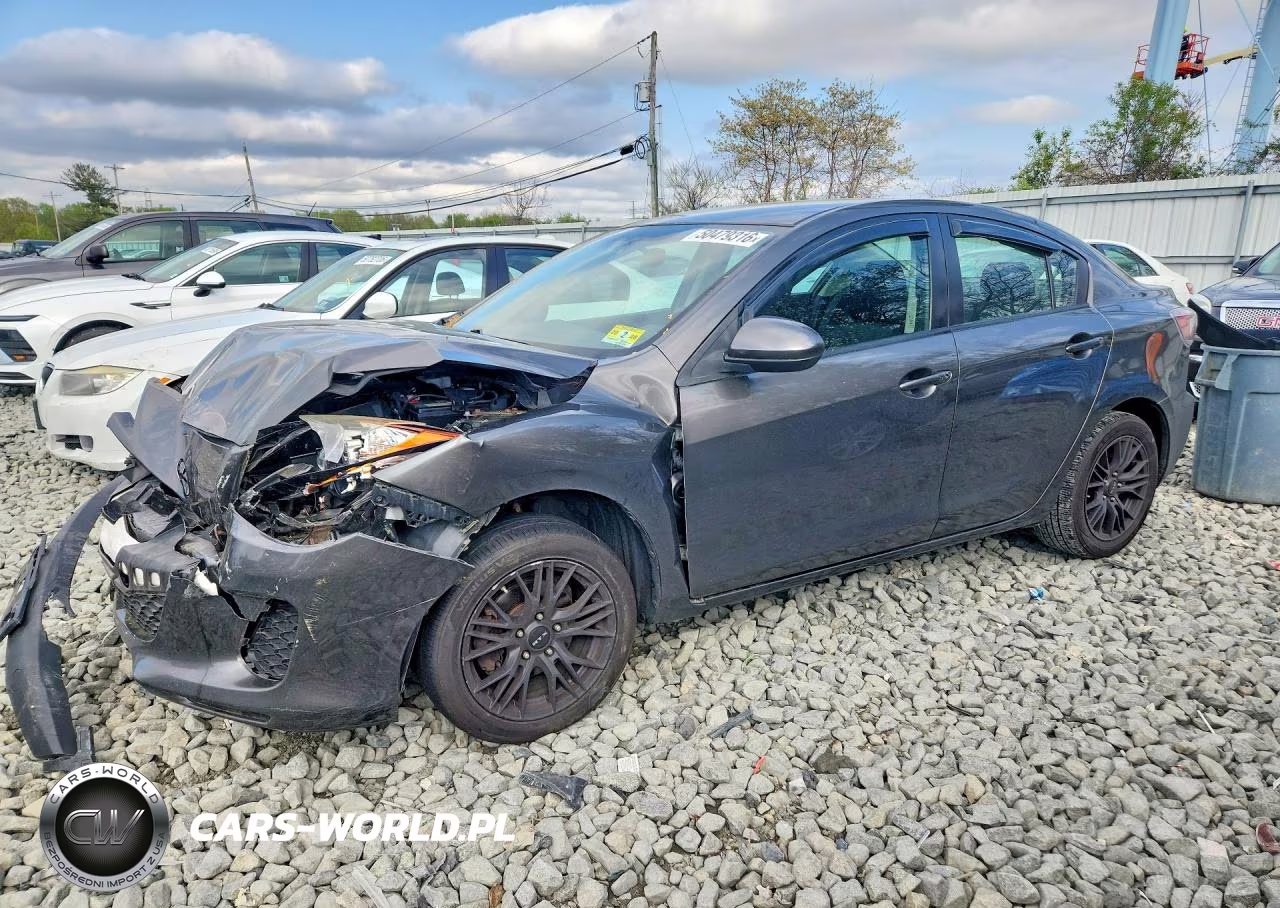 2013 Mazda 3 I