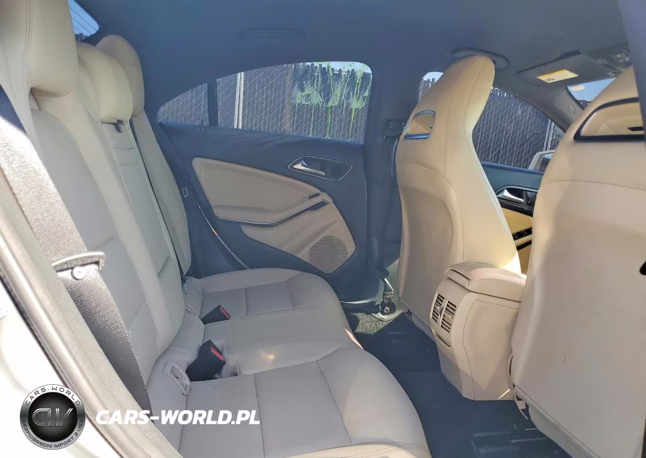 2018 Mercedes-Benz Cla 250 VIN:WDDSJ4EB5JN654607 - 10
