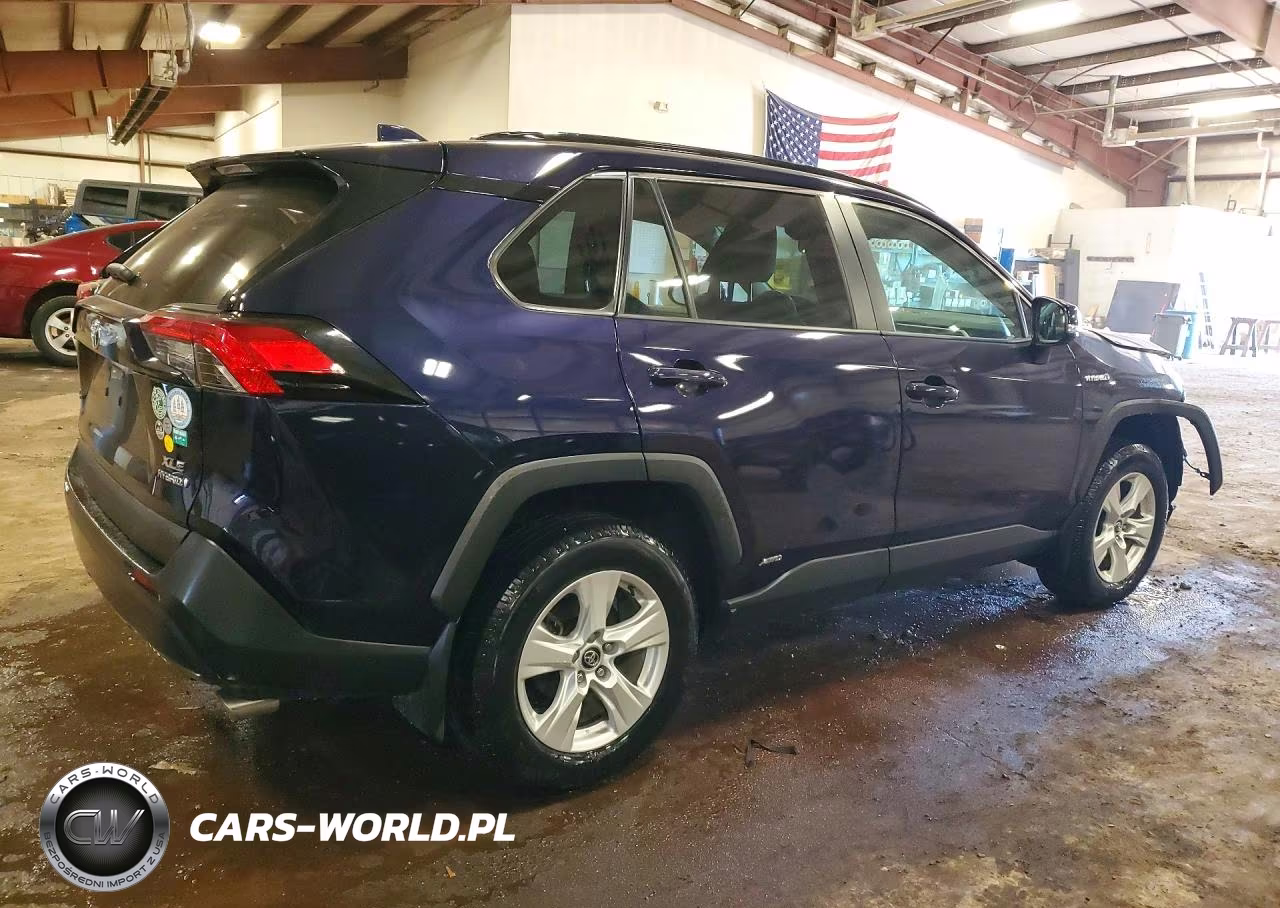 2020 Toyota Rav4 Hybrid Xle VIN:2T3RWRFV9LW092061 - 3