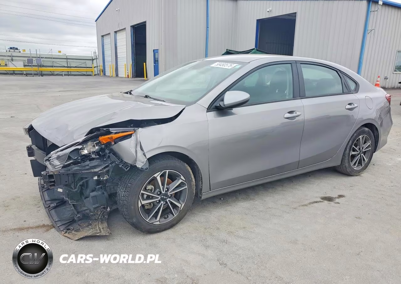 2022 Kia Forte Lxs – zdjęcie 1 z 12