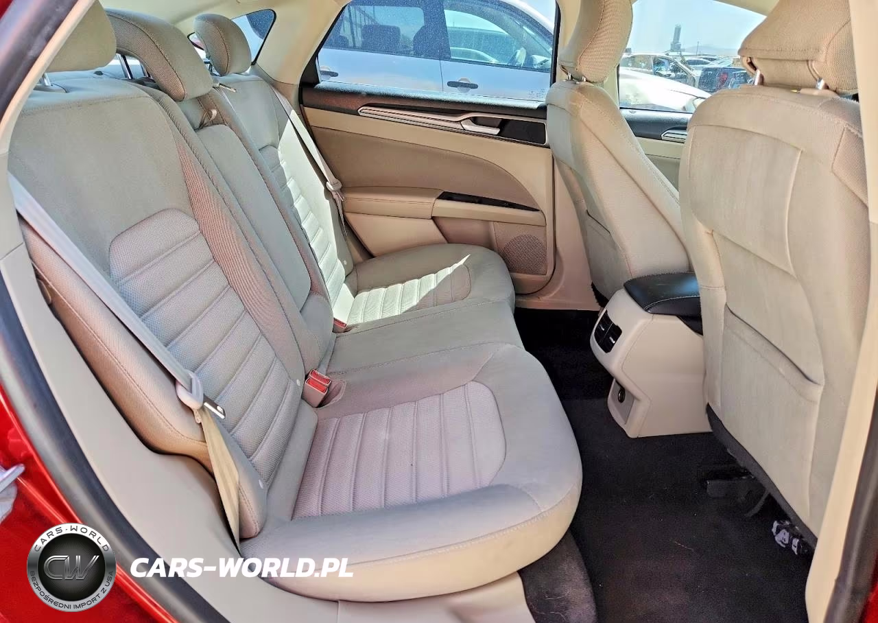 2019 Ford Fusion Se VIN:3FA6P0LU1KR208062 - 10