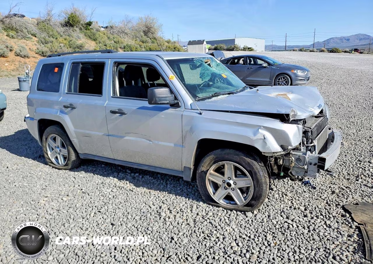 2010 Jeep Patriot Sport VIN:1J4NF1GB8AD623856 - 4